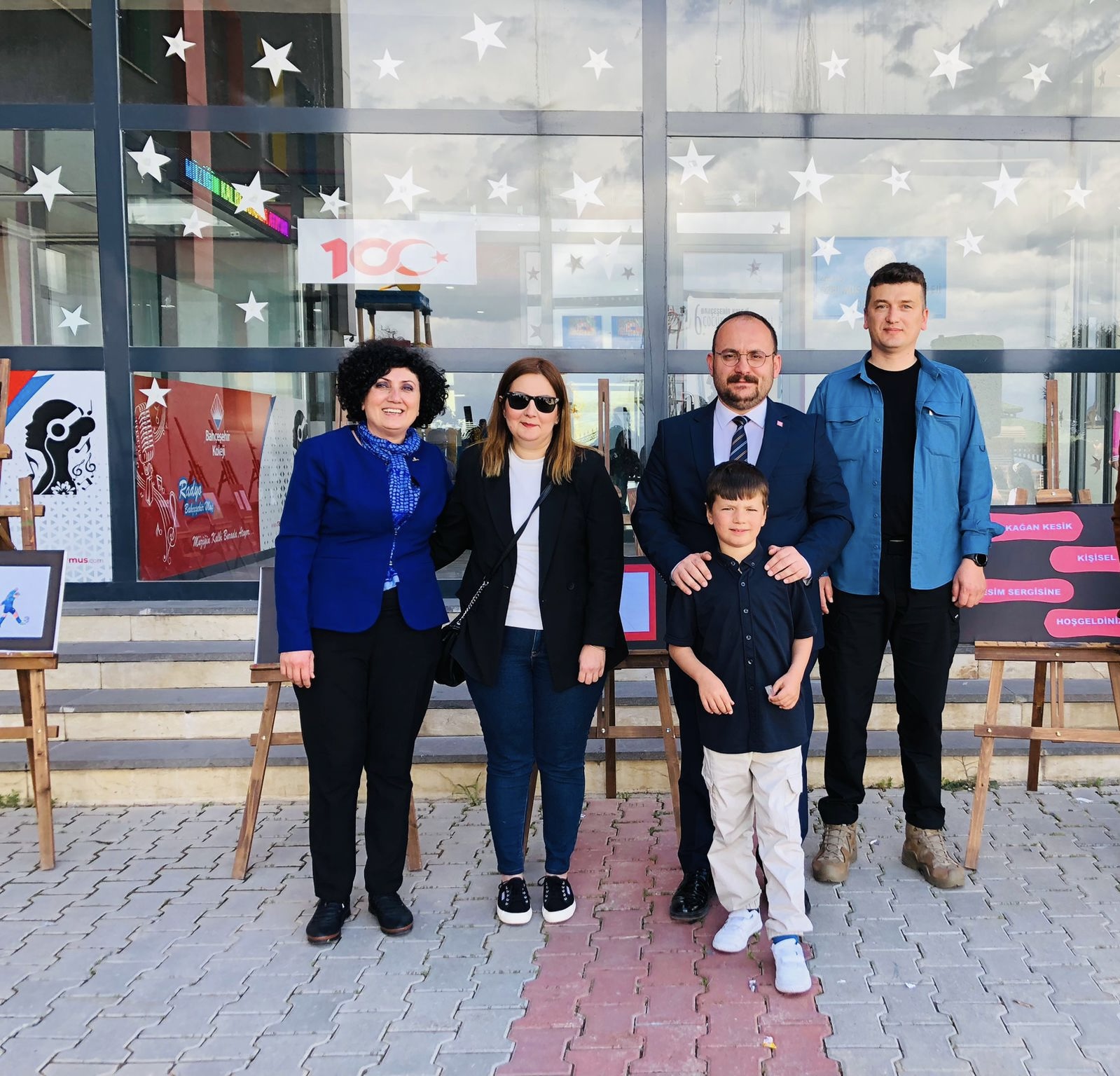 rektorumuz-sergi-acilisinda-5040