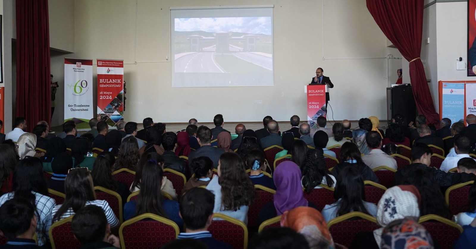 bulanik-sempozyumu-gerceklestirildi-5075
