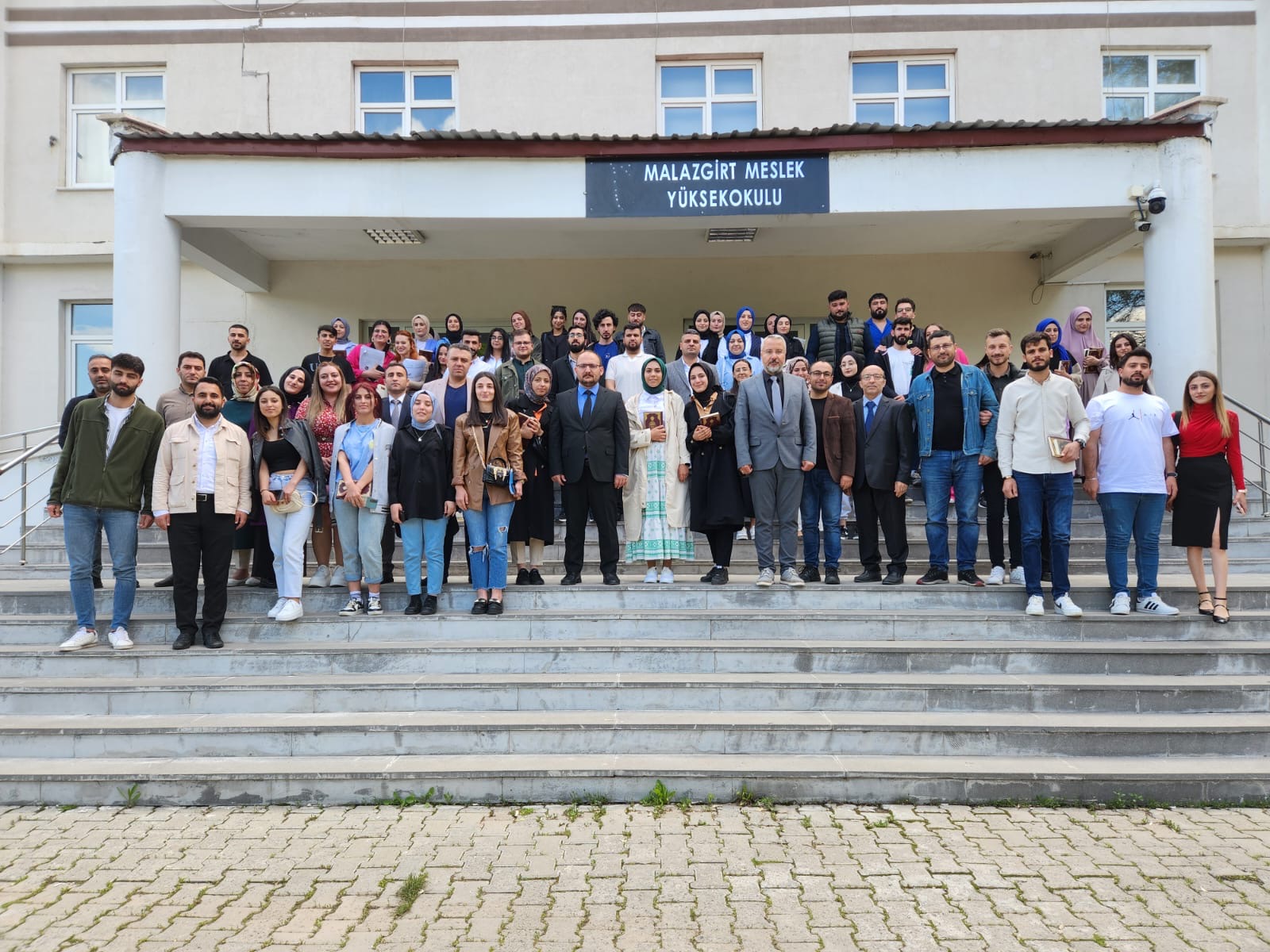 rektorumuz-malazgirt-meslek-yuksekokulu-ogrencileriyle-bulustu-5076