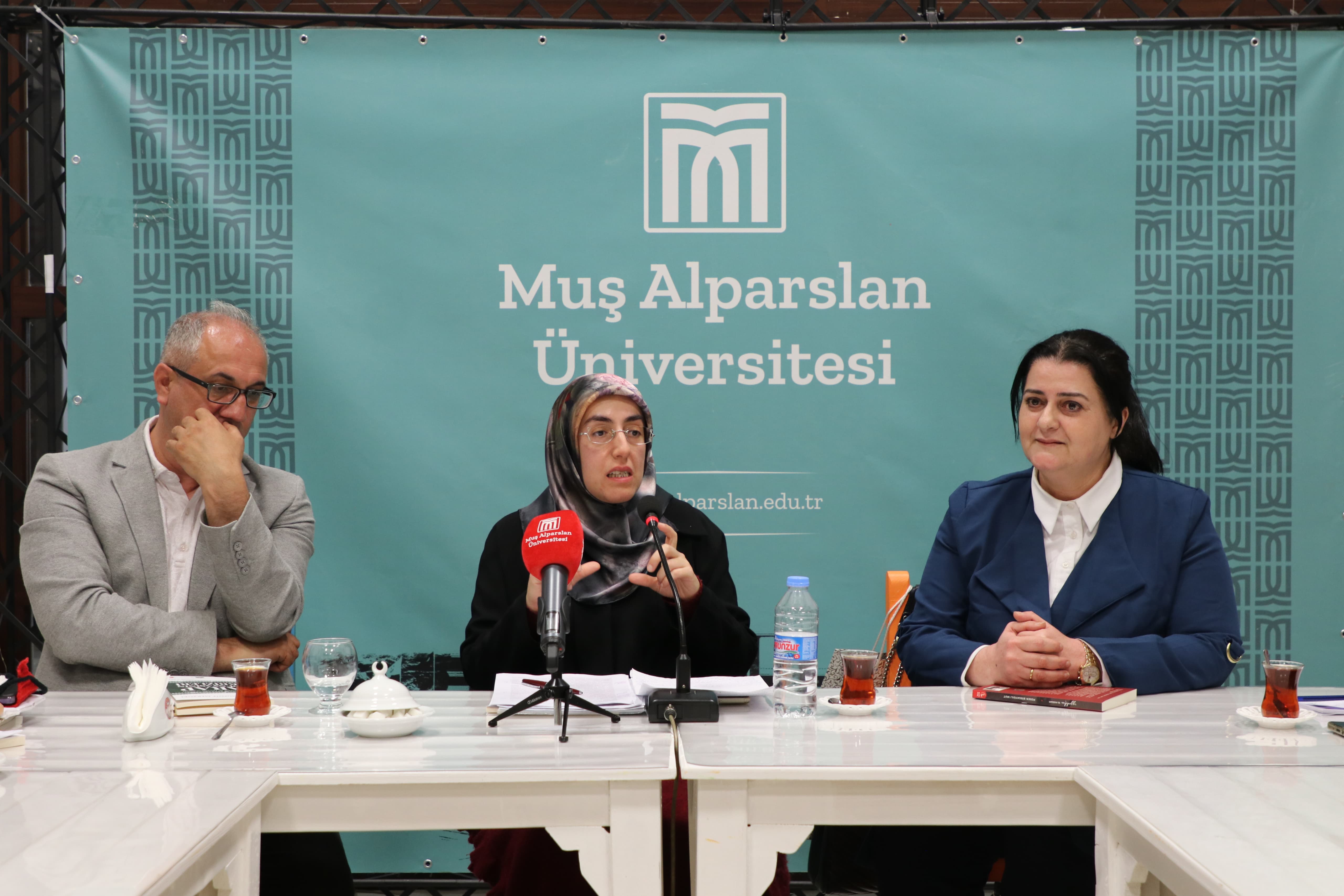 cay-bahane-sohbetlerinde-yazar-zahide-tuba-kor-gazzenin-insanliga-ogrettigi-dersler-5101