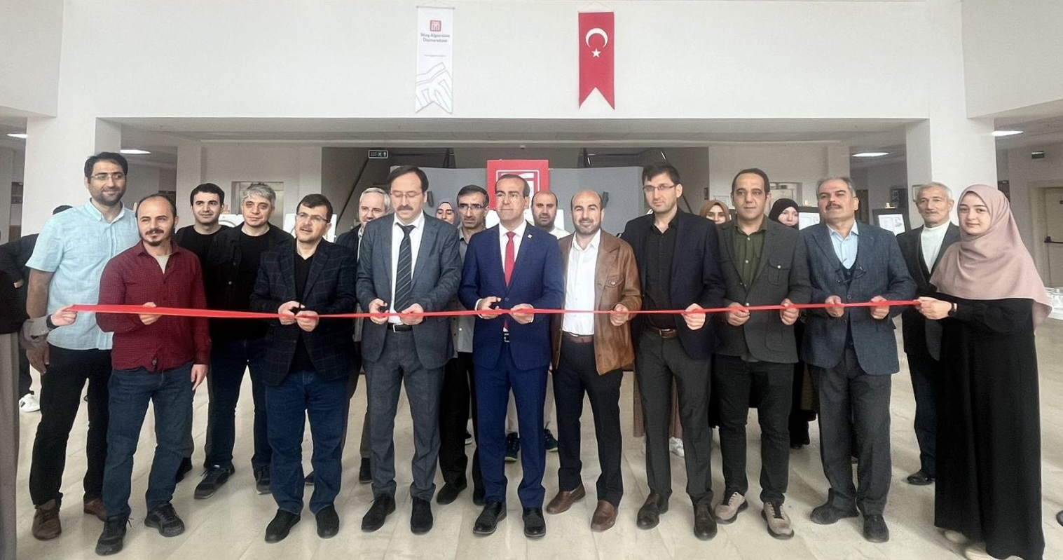 zaman-idraki-ve-kronolojisi-sergisi-acilisi-yapildi-5121