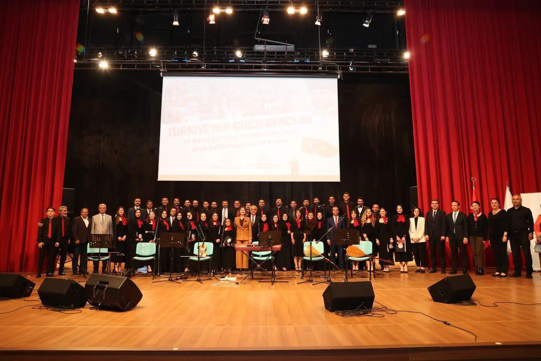 mus-genclik-merkezi-turk-muzigi-korosundan-muhtesem-konser-5127