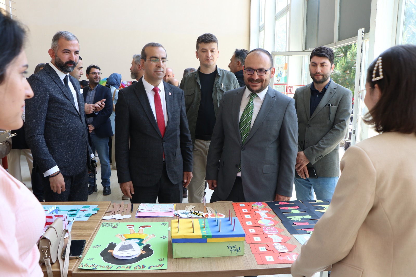 ogretim-materyalleri-sergisi-duzenlendi-5204