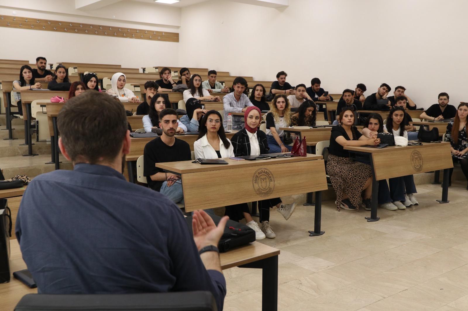 turk-havayollari-mus-istasyon-muduru-mesut-aybakan-ile-havacilik-soylesisi-kariyer-rehberligi-5211