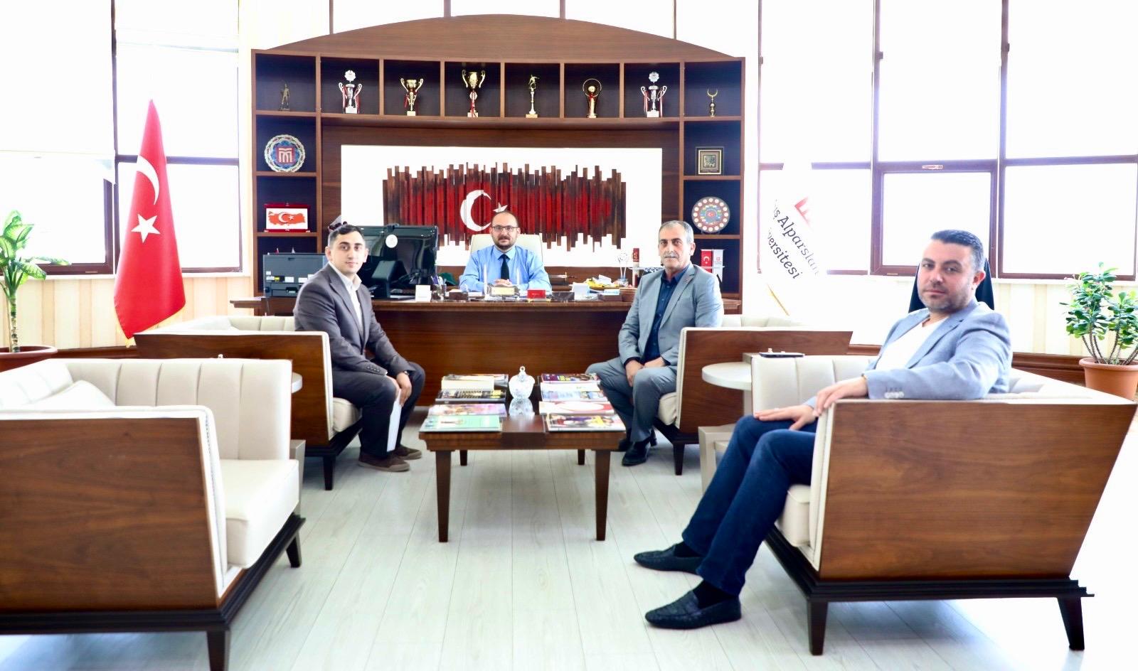 rektorumuze-ziyaretler-devam-ediyor-5221