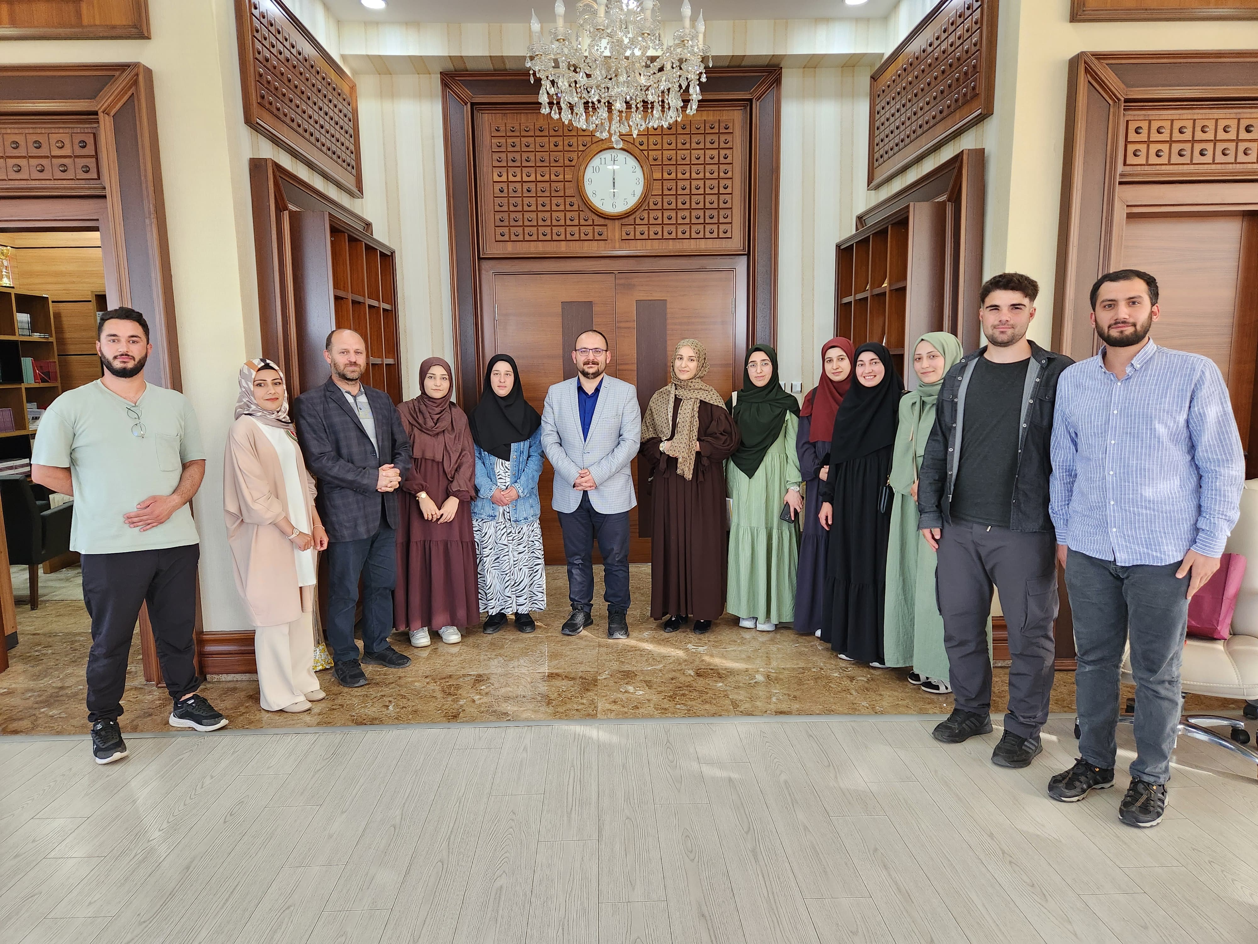 hayirda-bulusanlar-toplulugundan-rektorumuze-ziyaret-5242