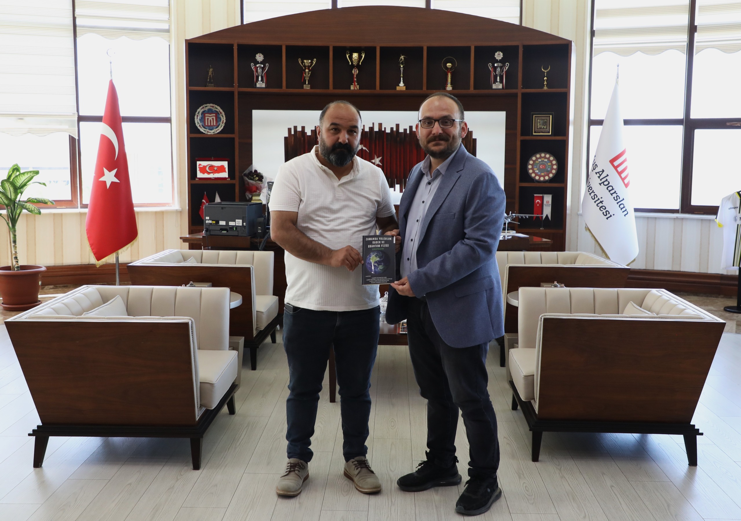 semsettin-oktandan-rektorumuze-ziyaret-5258