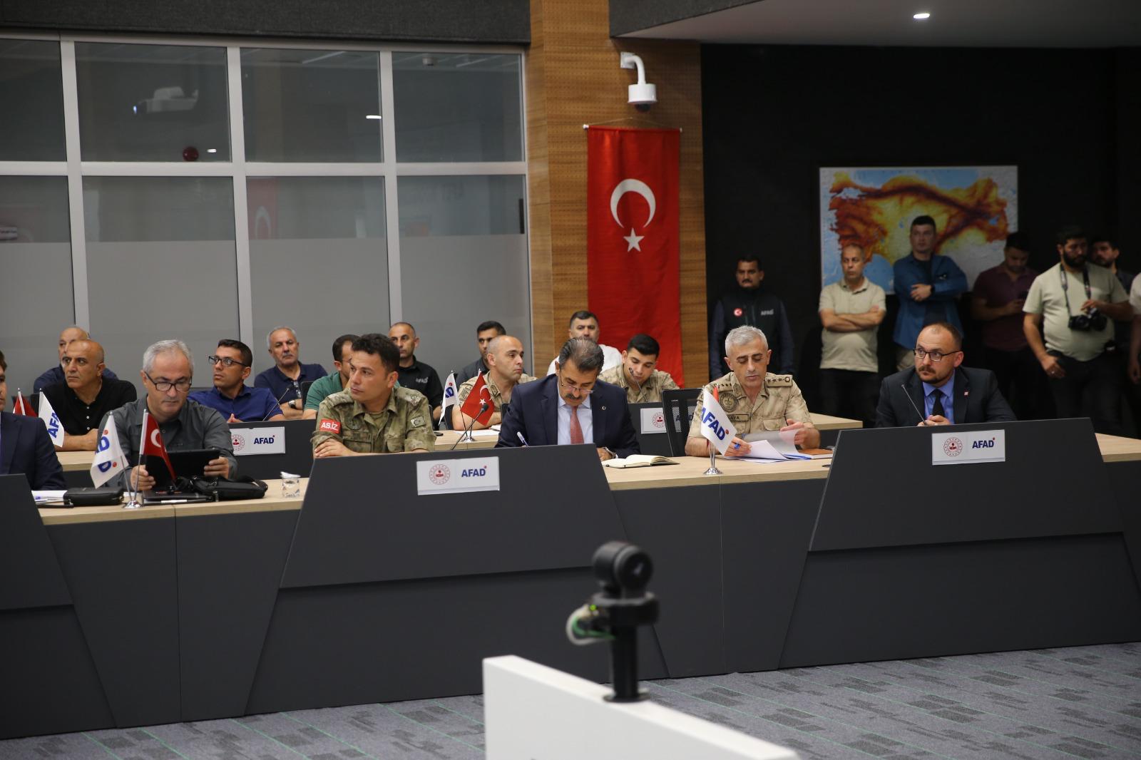 rektorumuz-irap-izleme-toplantisina-katildi-5285