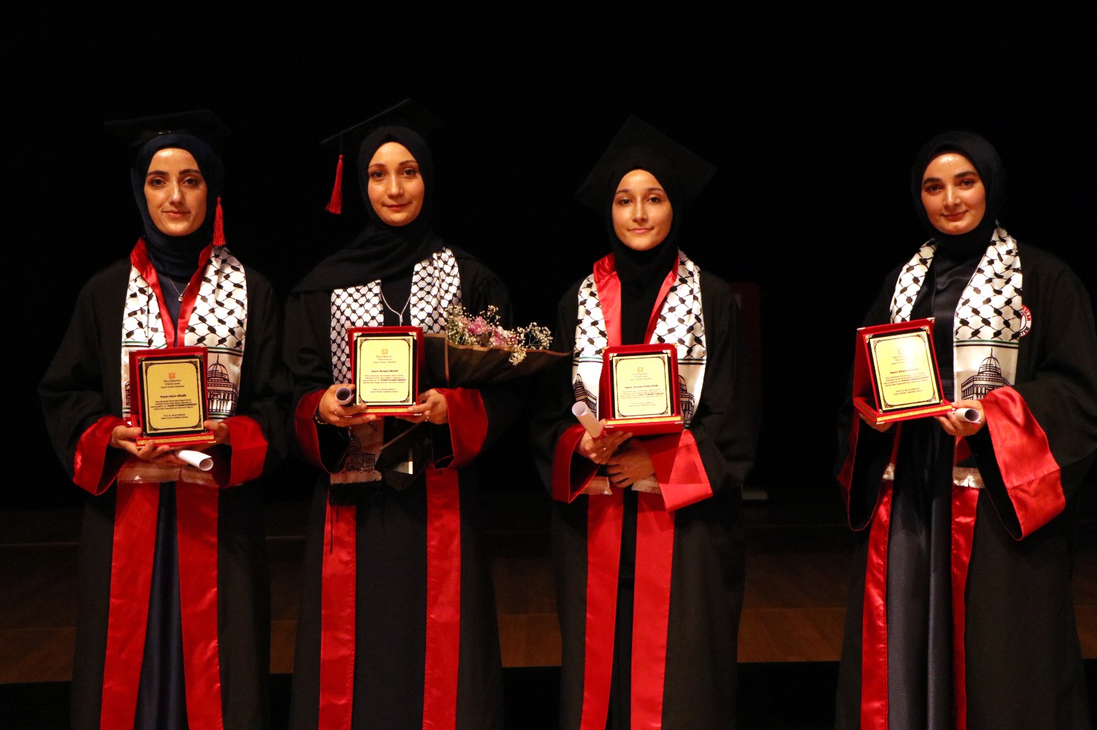 islami-ilimler-fakultesi-mezuniyet-toreni-coskuyla-gerceklestirildi-5301