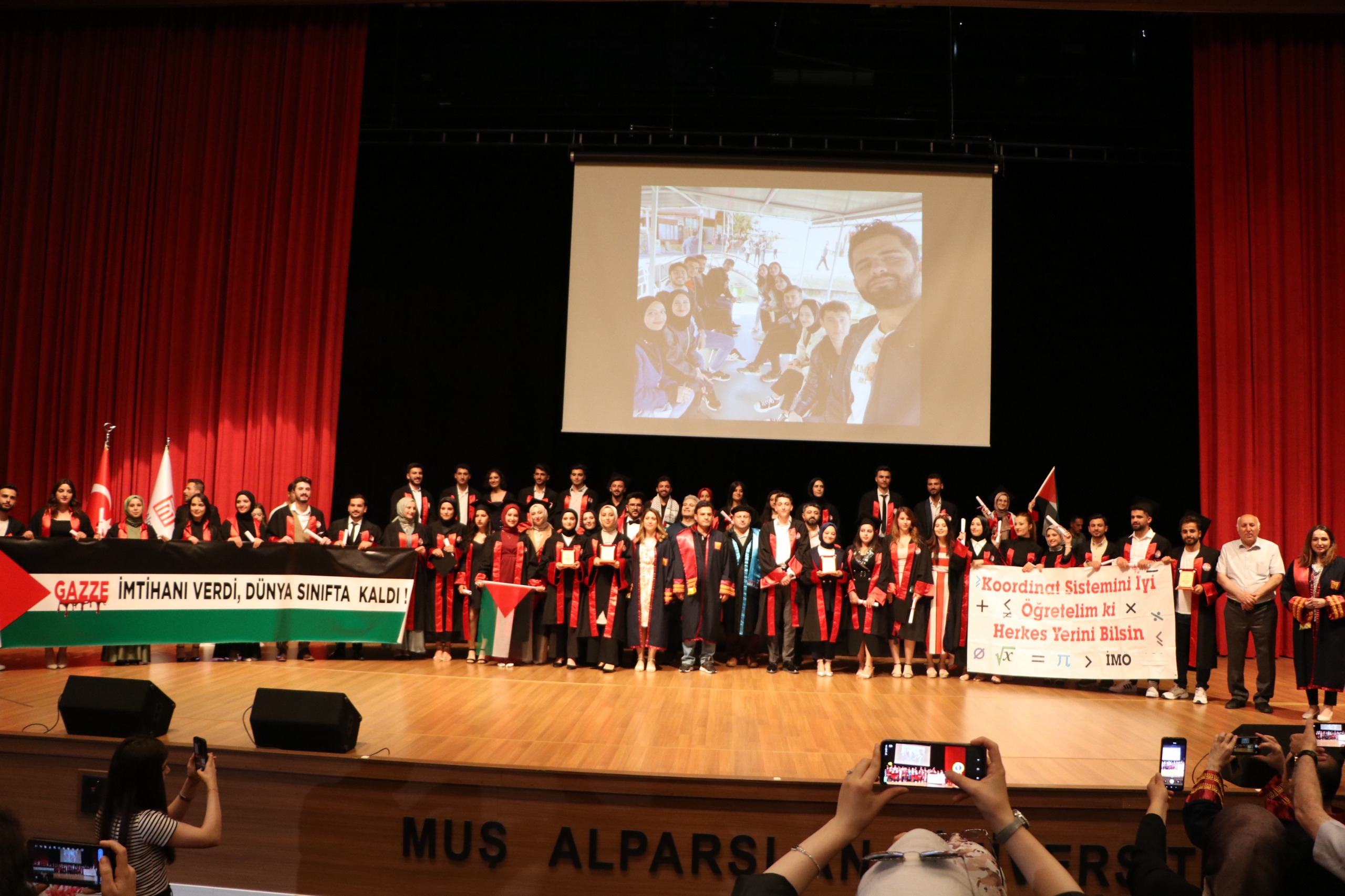 universitemizde-mezuniyet-coskusu-5306