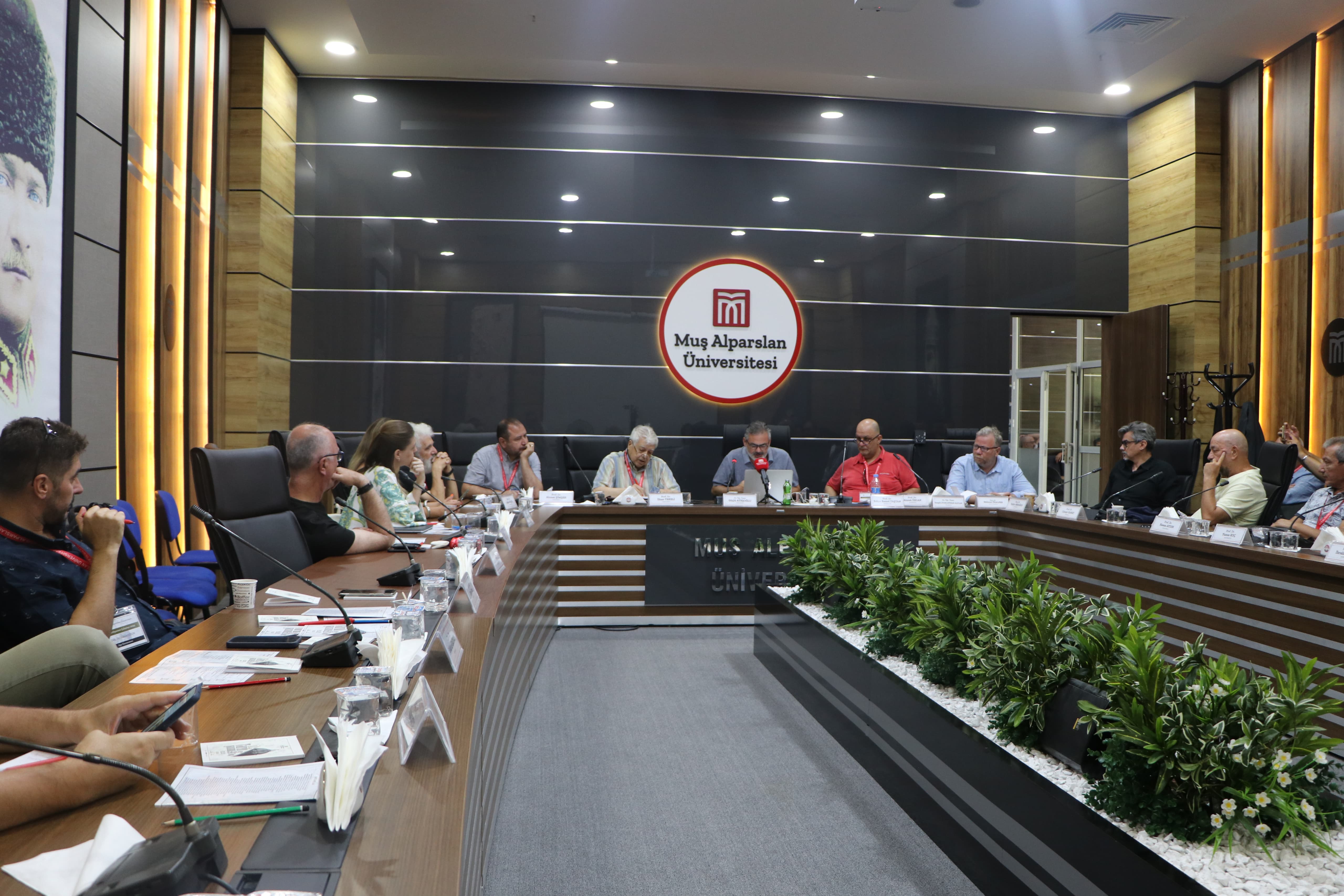 xi-tarihyazimi-calistayi-universitemiz-ev-sahipliginde-sona-erdi-5332