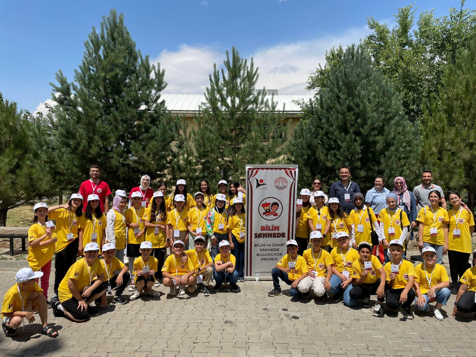 bilim-ve-sanat-sahnede-bulusuyor-3-projemiz-tubitaktan-destek-aldi-5344