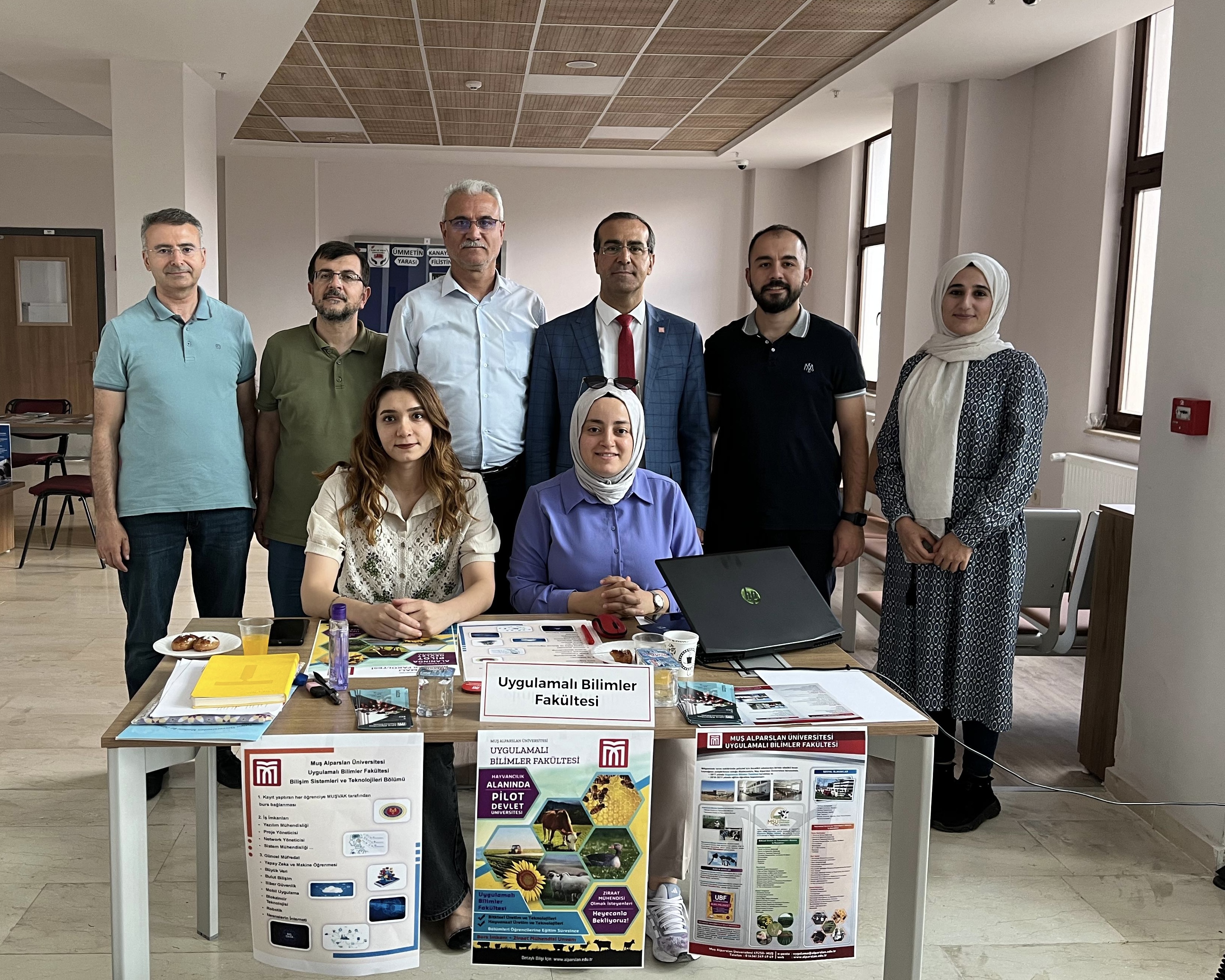 mus-alparslan-universitesi-tanitim-ve-tercih-gunleri-devam-ediyor-5414