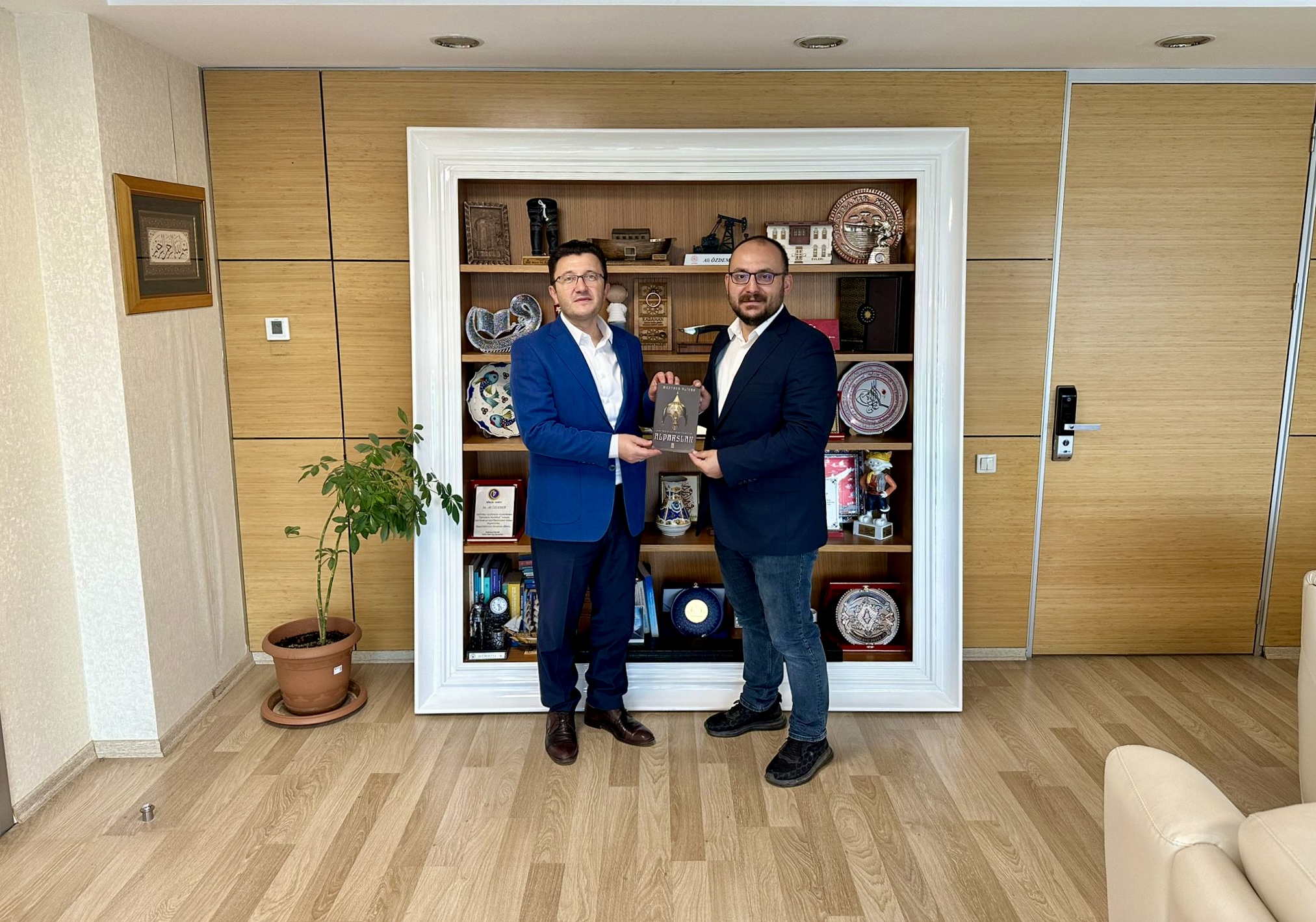 rektorumuz-kredi-ve-yurtlar-kurumunda-5424