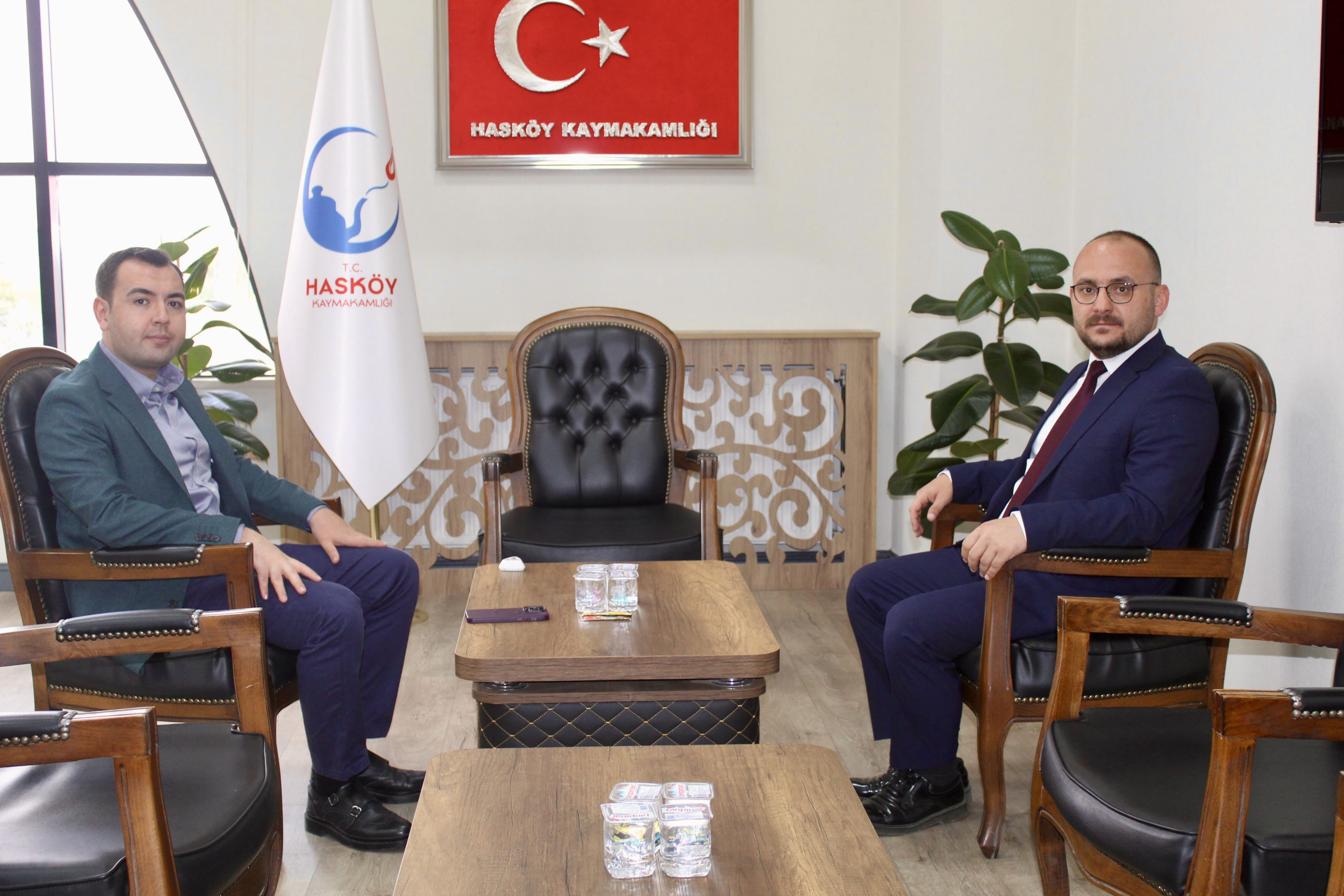 rektorumuzden-haskoy-kaymakami-ismail-gunese-hayirli-olsun-ziyareti-5443