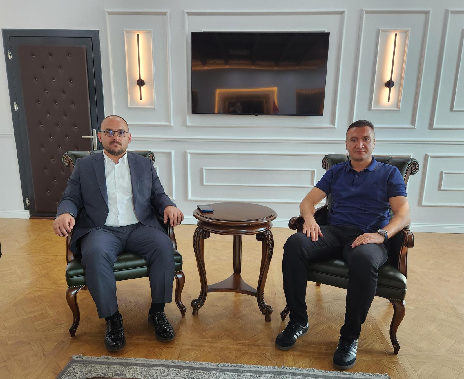 rektorumuzden-varto-kaymakamina-ziyaret-5495