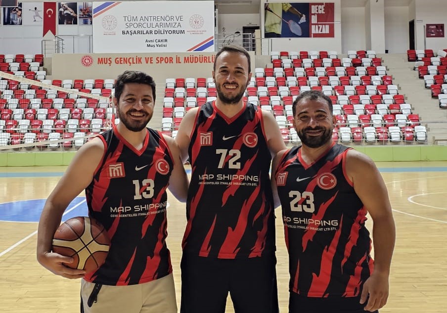 kamu-spor-oyunlari-turnuvasinda-universitemiz-buyuk-basari-elde-etti-5561