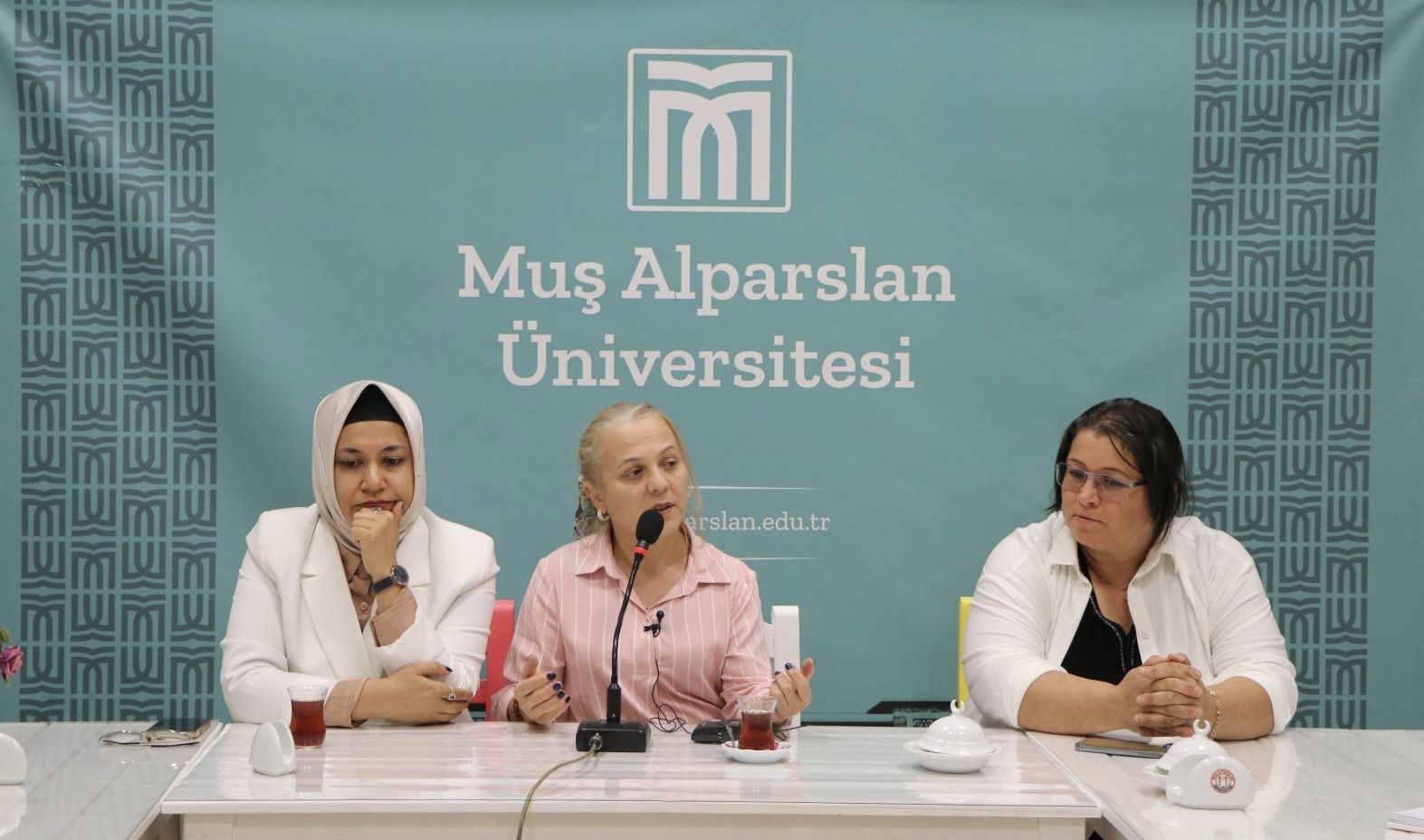 cay-bahane-sohbetlerinde-37-bulusma-yazar-nesrin-hazer-konugumuz-oldu-5675