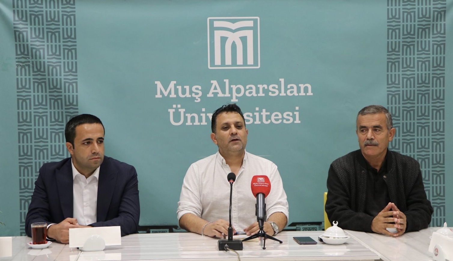 cay-bahane-sohbetleri-39-akla-iman-ve-akla-isyan-5716