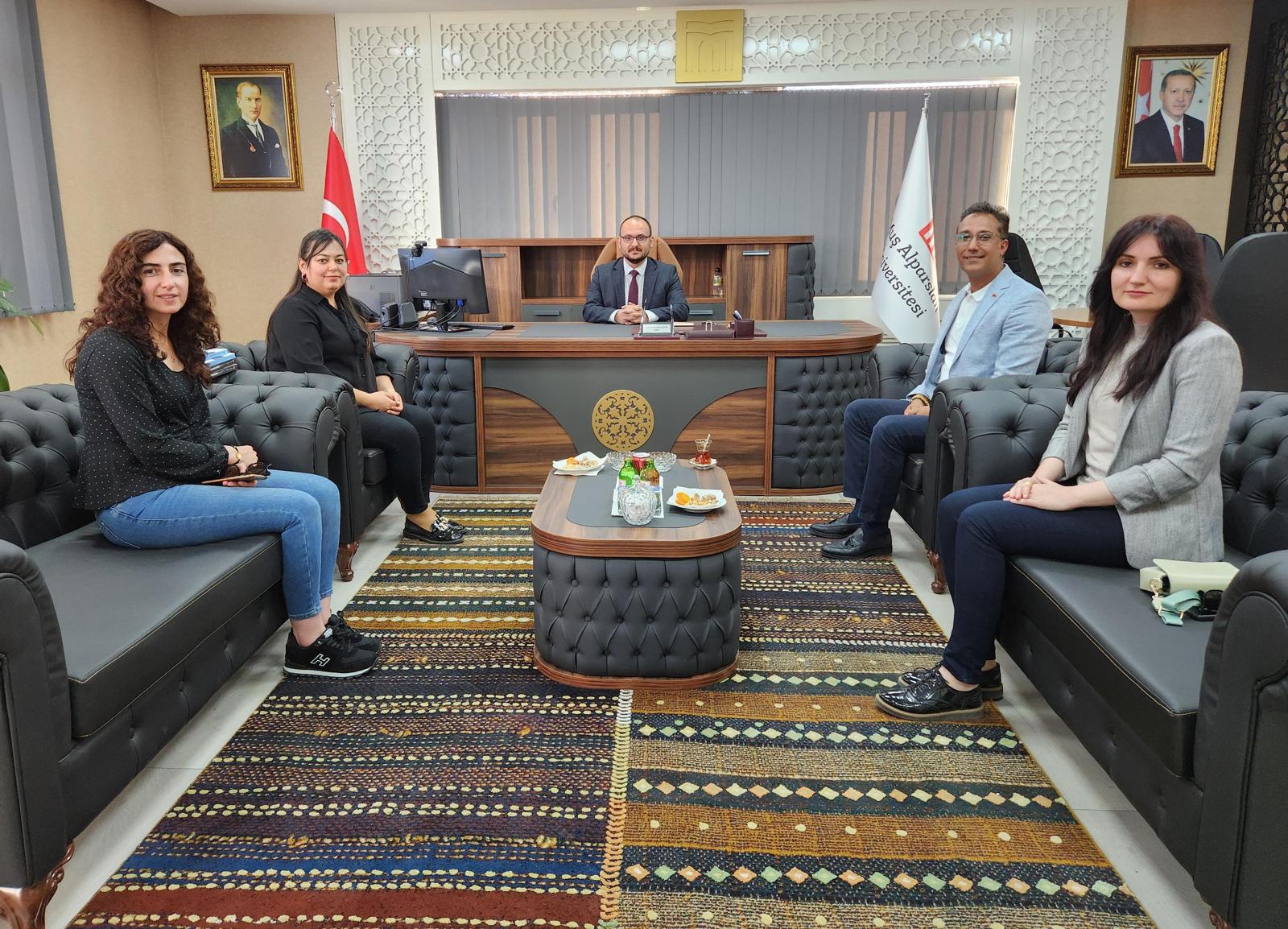 rektorumuze-van-yuzuncucu-yil-universitesinden-ziyaret-5731