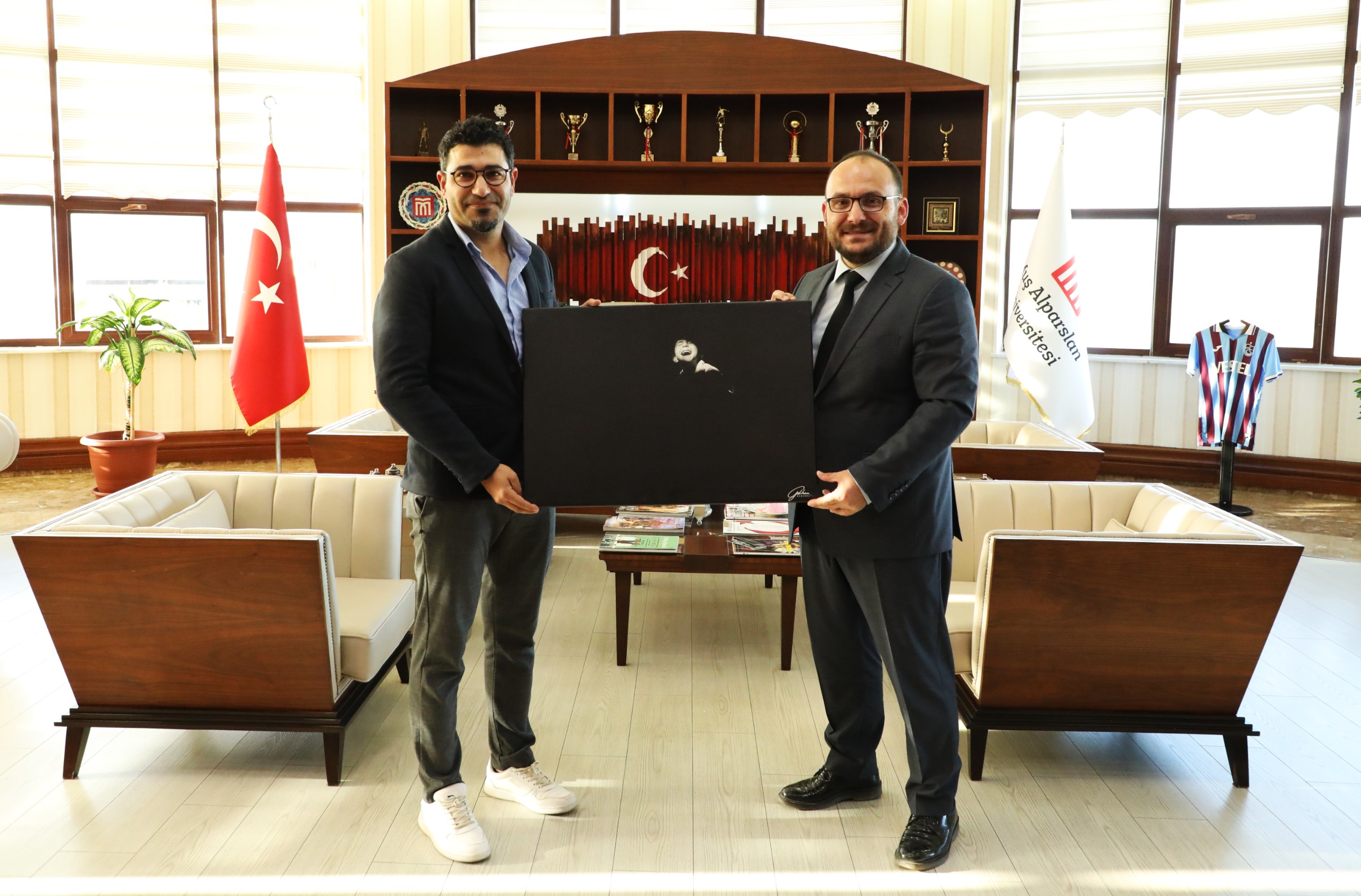 doc-dr-gokhan-demirelden-rektorumuze-ziyaret-5842