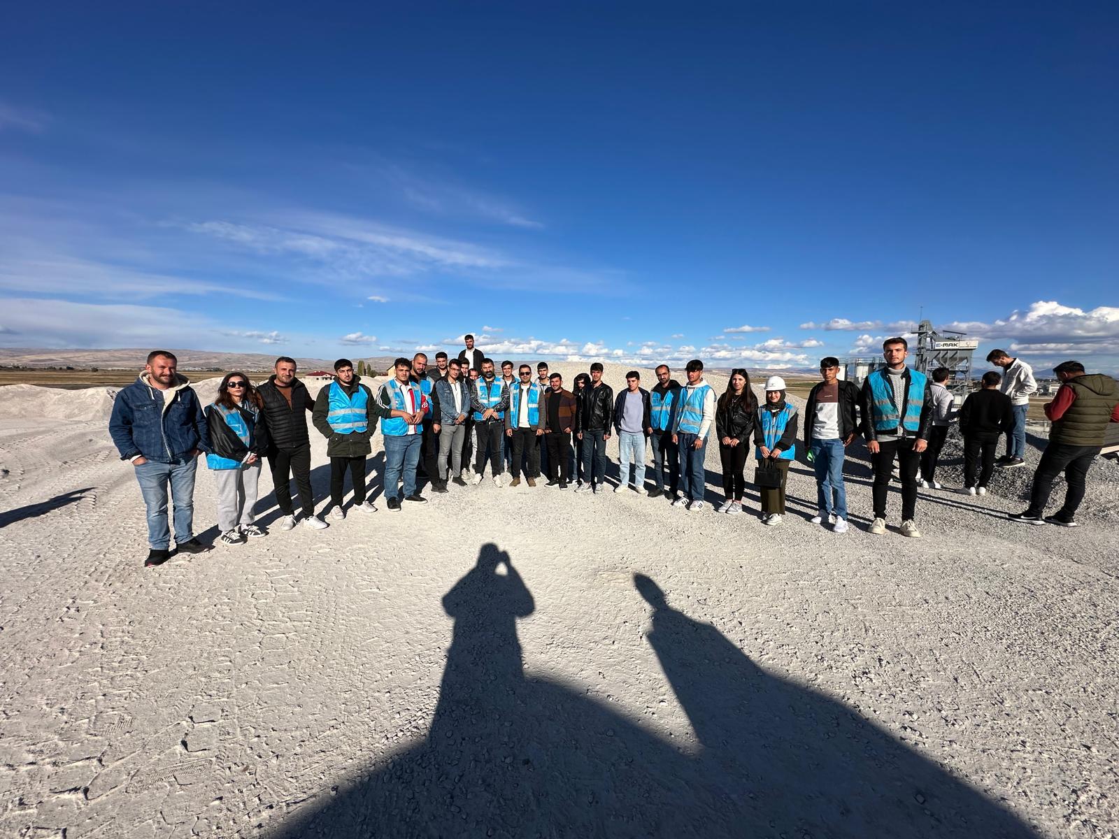 teknik-bilimler-meslek-yuksekokulu-ogrencilerinden-eylul-beton-santraline-teknik-gezi-5855