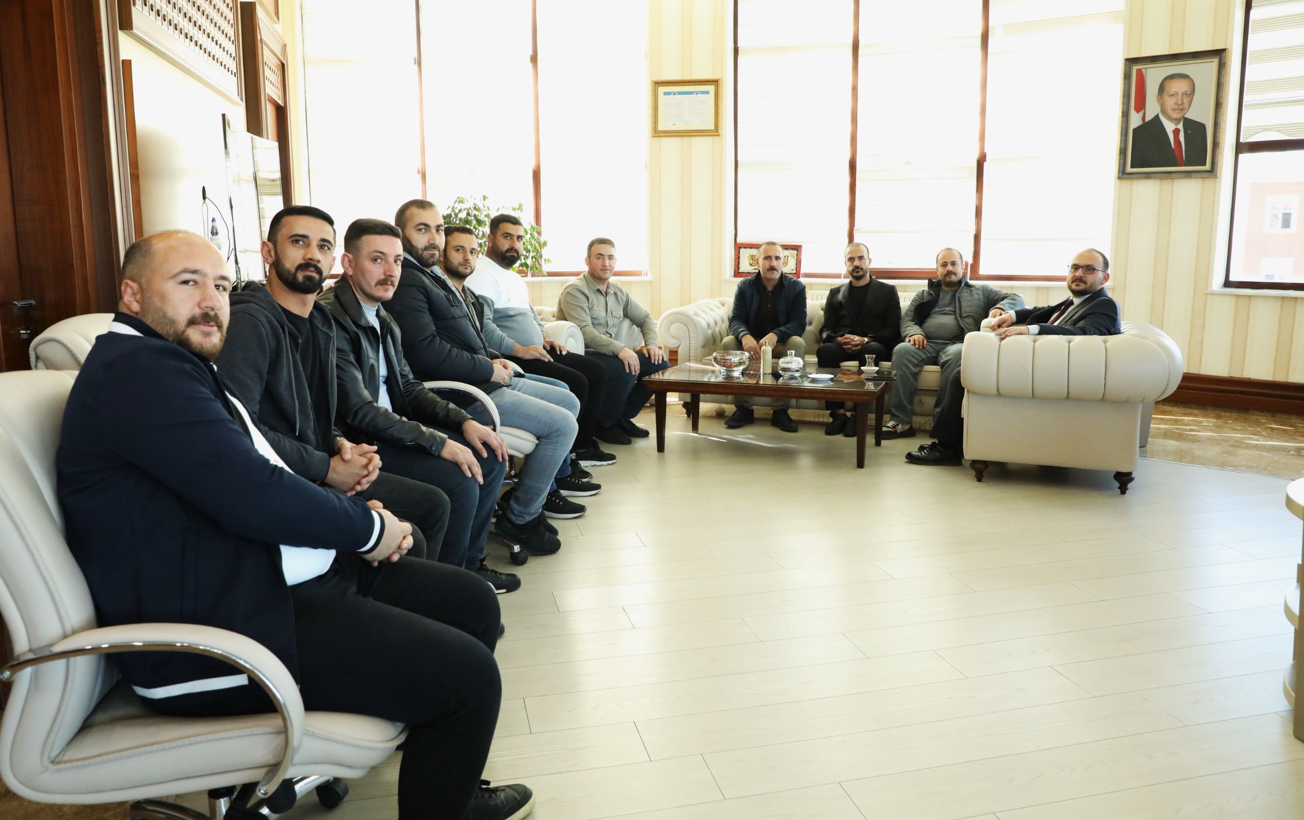 mus-teror-magdurlari-malulleri-sehit-ve-gazi-aileleri-derneginden-rektorumuze-ziyaret-5866