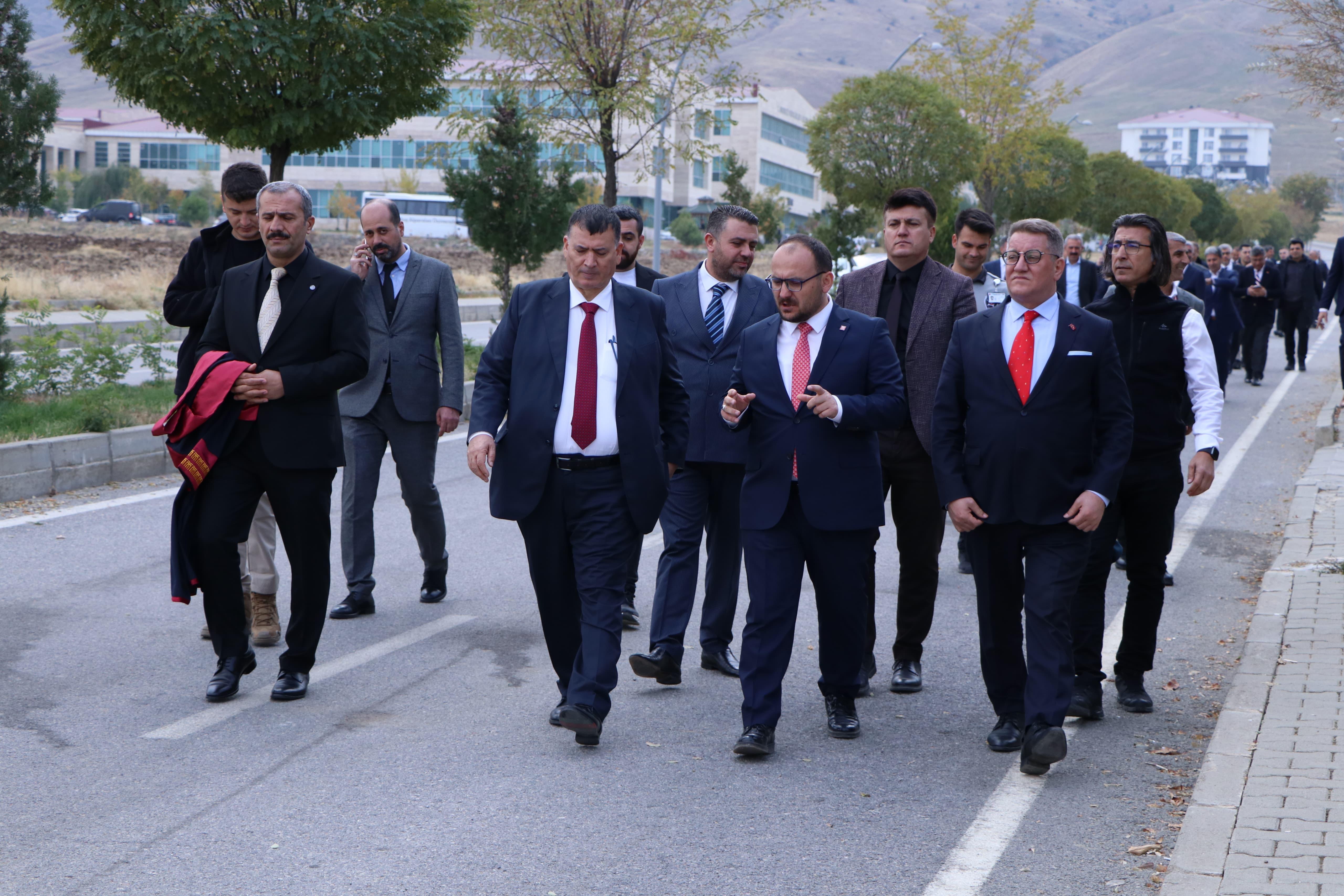 universitemizde-ust-duzey-ziyaretler-gerceklesti-5936