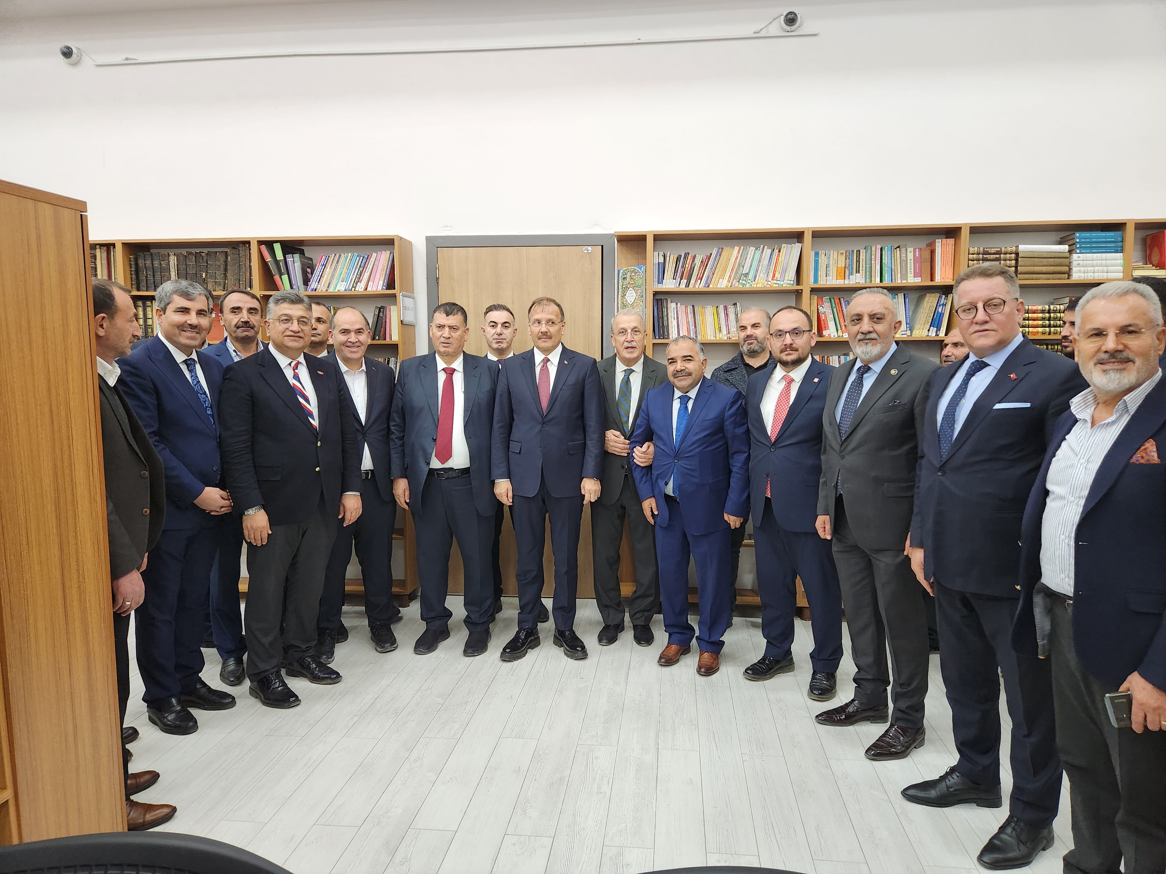 mus-alparslan-universitesi-islami-ilimler-kutuphanesi-acildi-5937