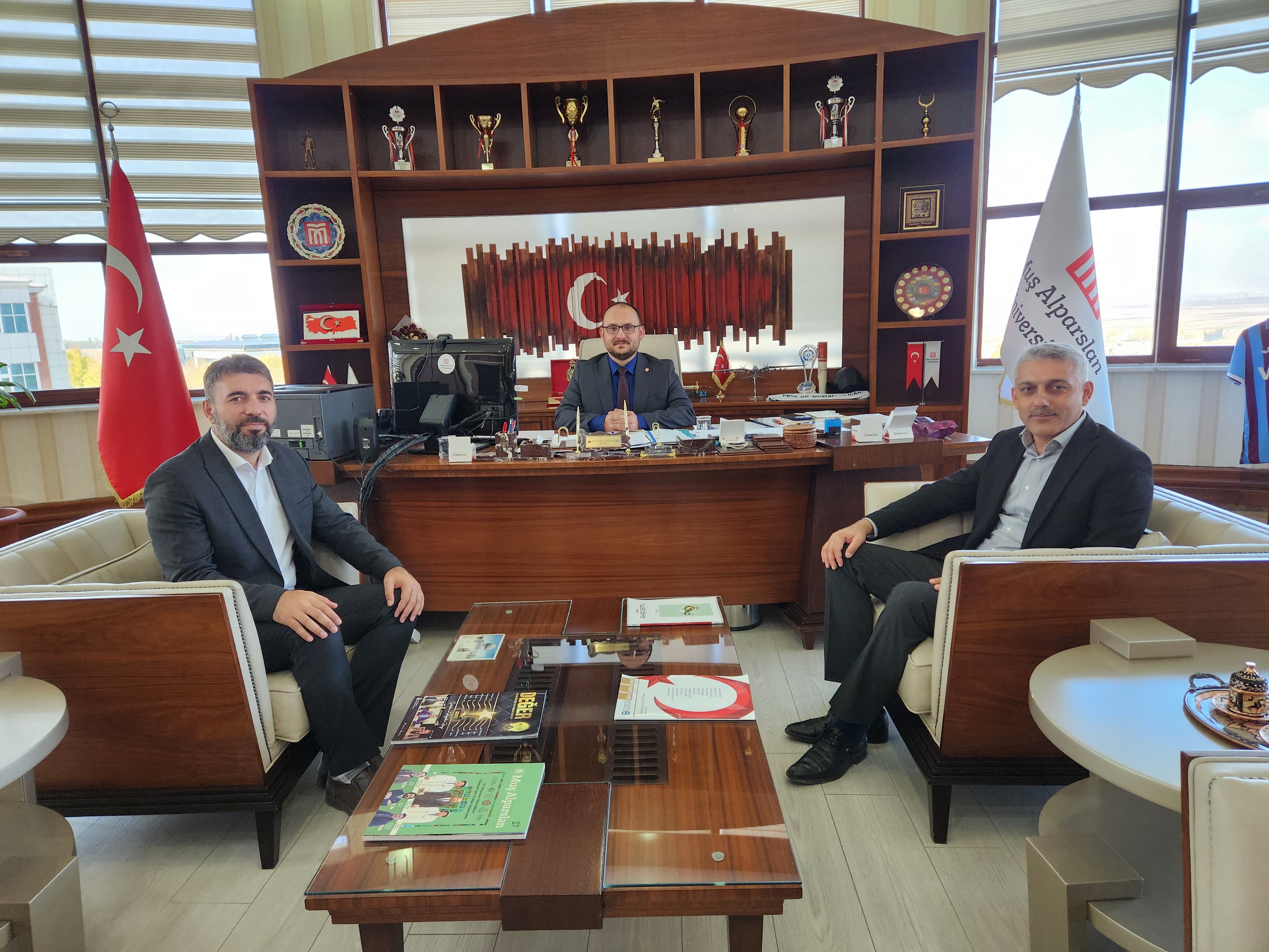 rektorumuze-ziyaretler-devam-ediyor-6004