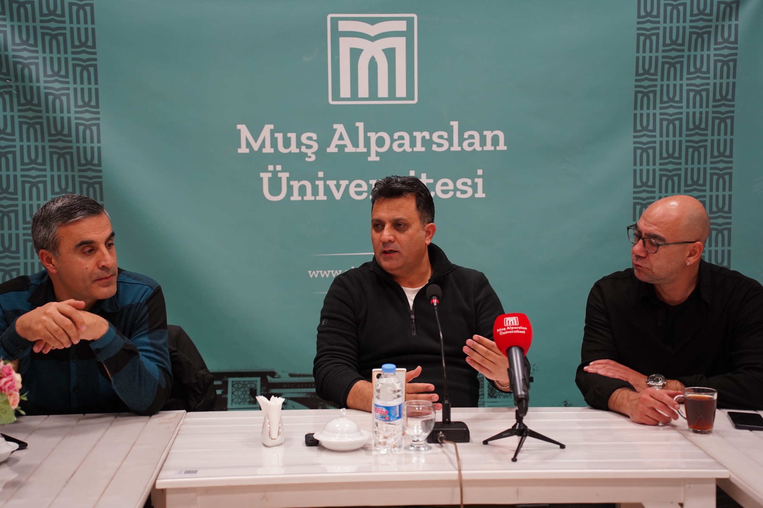 cay-bahane-sohbetleri-56-ozne-felsefi-donusumler-6017