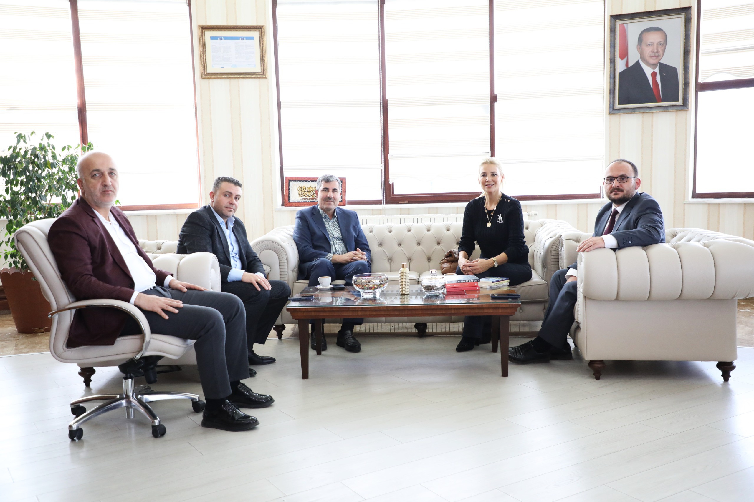 is-insani-nilufer-cevikelden-rektorumuze-ziyaret-6030