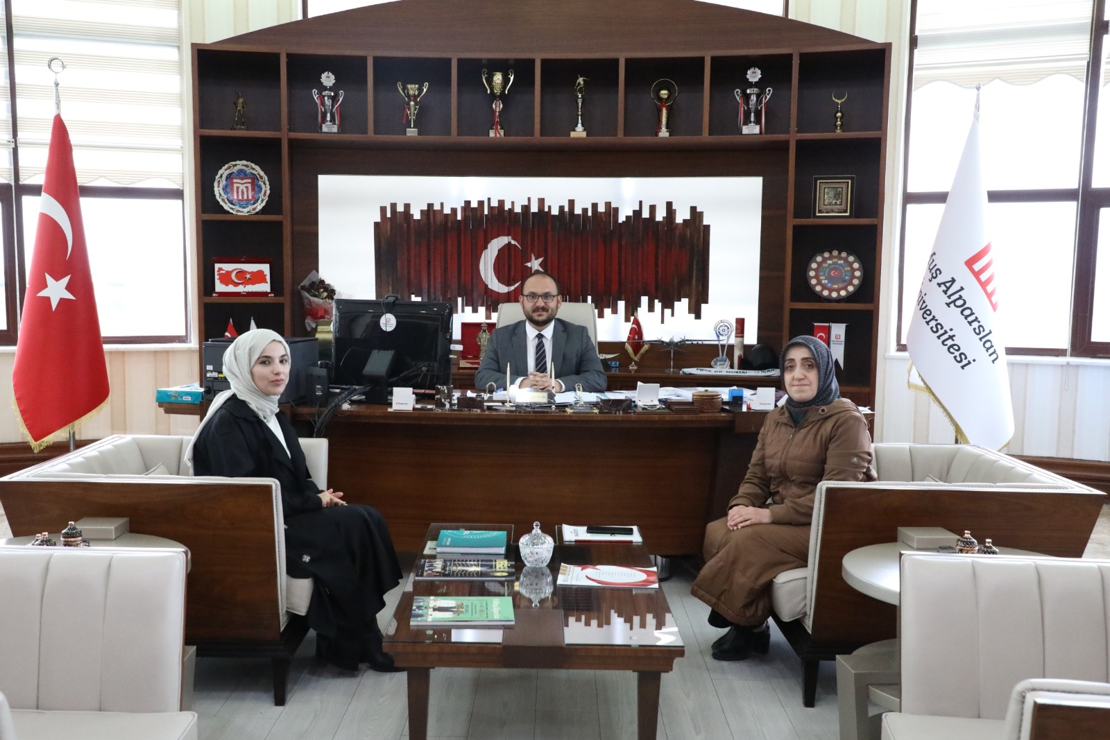 kadem-mus-temsilcisi-keziban-mergenden-rektorumuze-ziyaret-6077