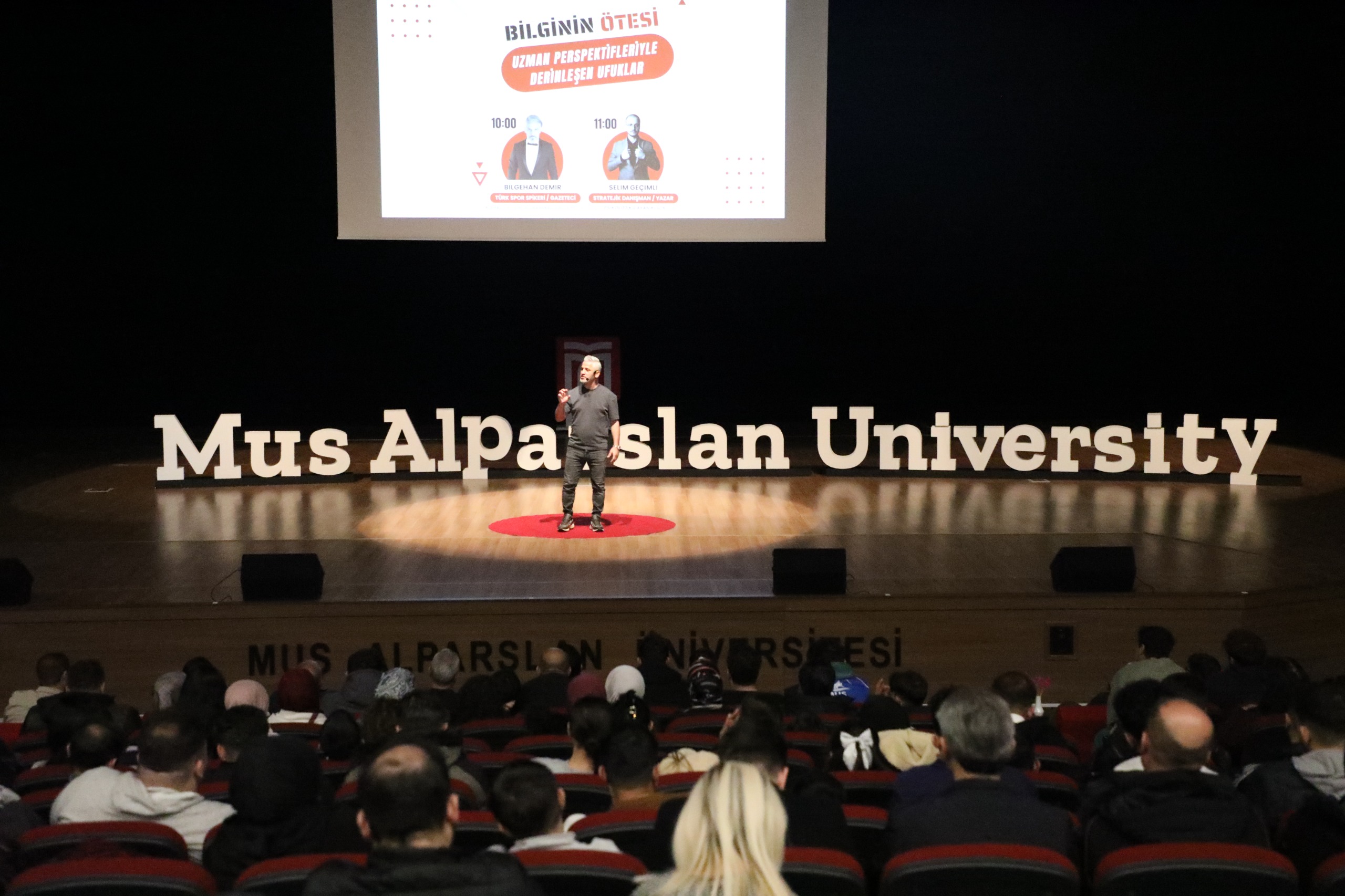 bilginin-otesinde-programi-mus-alparslan-universitesinde-gerceklestirildi-6133