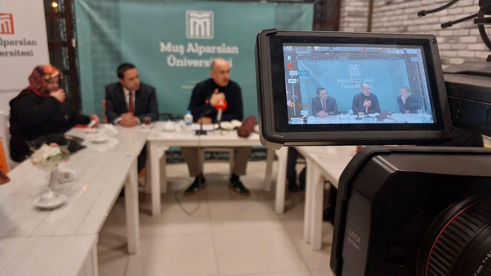 cay-bahane-sohbetlerinde-prof-dr-altan-cetini-agirladik-6134