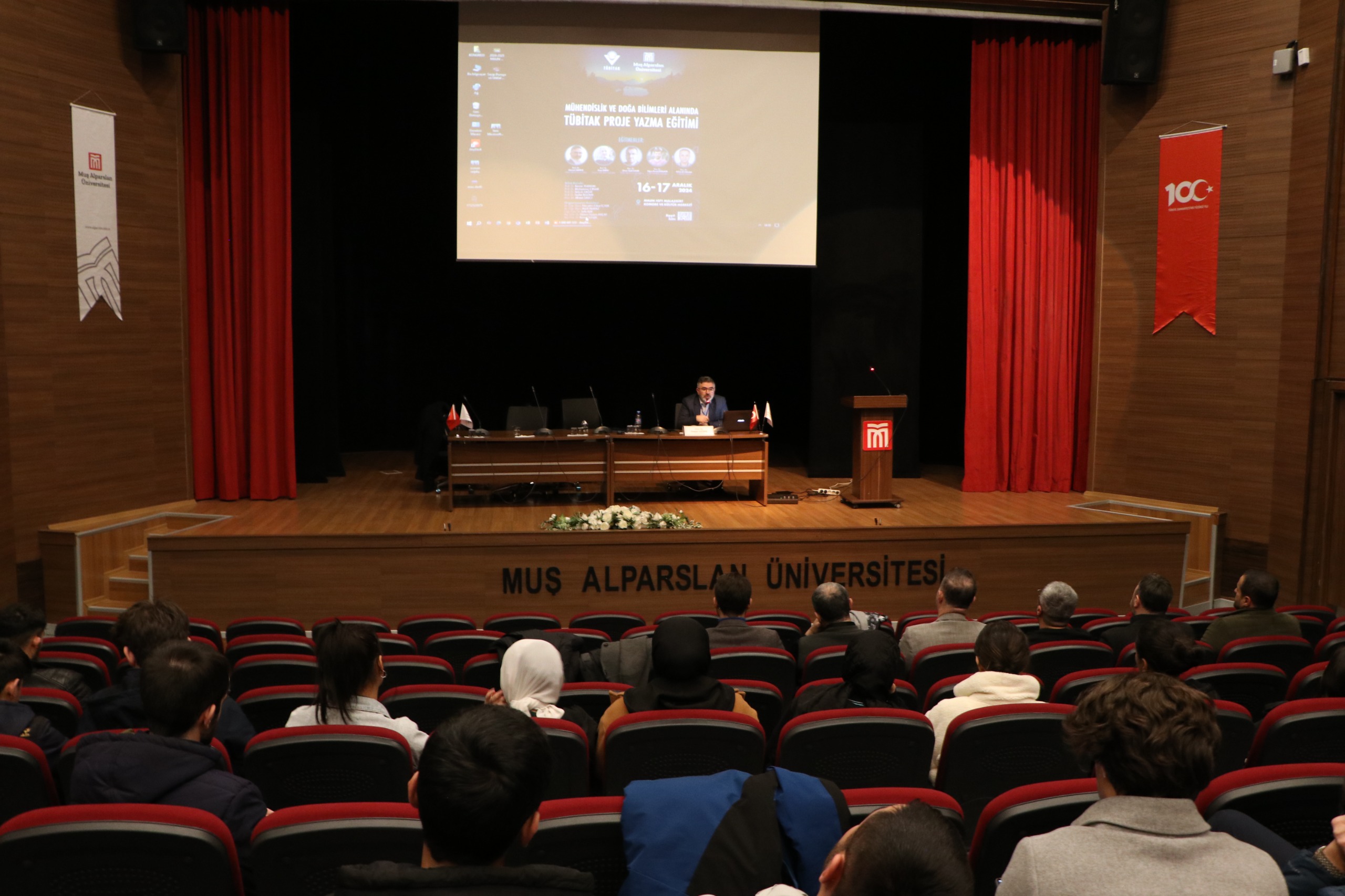 gida-biliminin-duayen-ismi-prof-dr-osman-sagdic-universitemizde-genc-gidacilarla-bulustu-6296