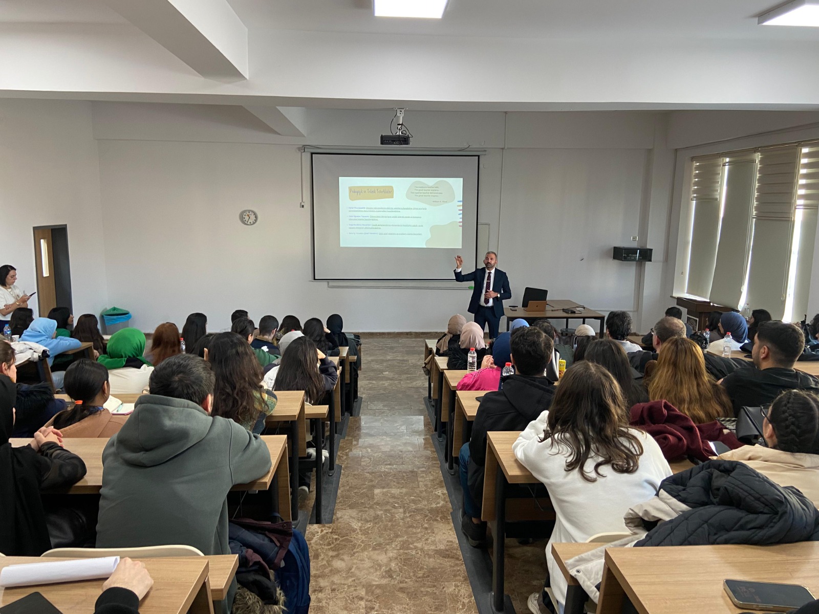 sinifin-sesini-yukselt-gelecegin-ogretmenleri-icin-beceriler-zorluklar-ve-cozumler-konulu-seminer-duzenlendi-6299