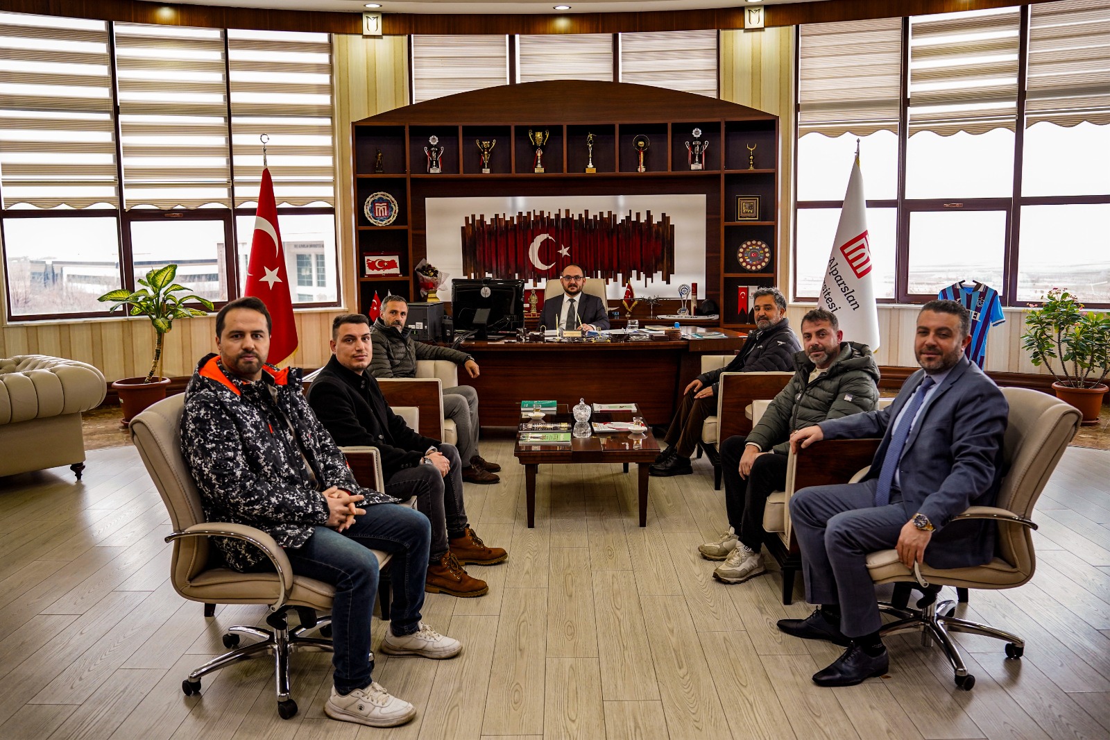 anda-dernegi-mus-il-temsilcilerinden-rektorumuze-ziyaret-6321