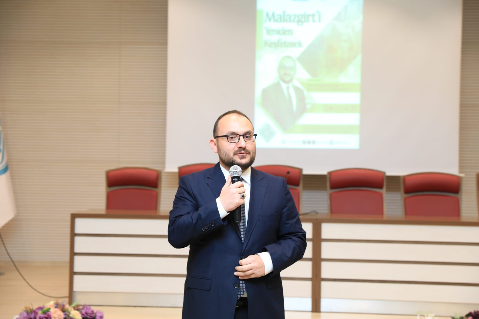 rektorumuz-prof-dr-mustafa-alicandan-bitlis-eren-universitesinde-malazgirti-yeniden-kesfetmek-konferansi-6332