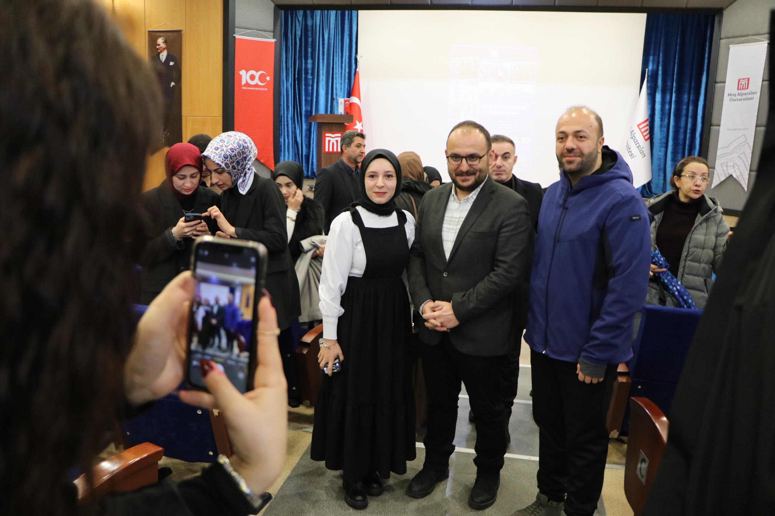 rektorumuz-ogrenci-topluluklariyla-bir-araya-geldi-6348