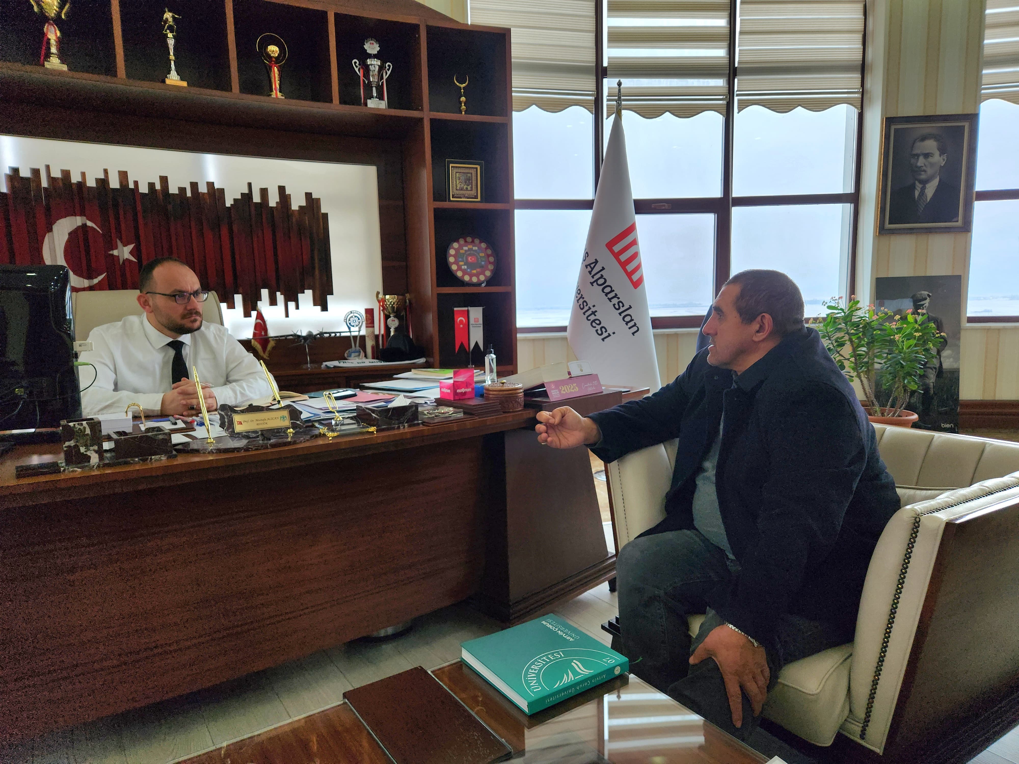 rektorumuze-ziyaretler-devam-ediyor-6398