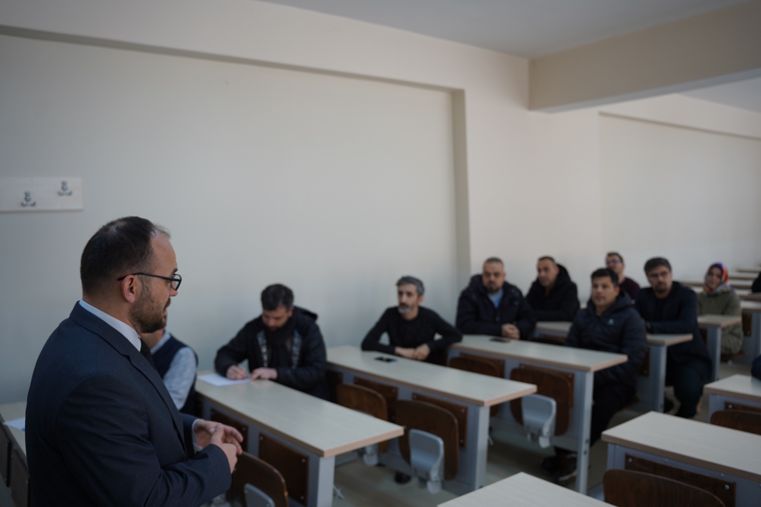 rektorumuz-muhendislik-mimarlik-fakultesi-akademik-kurul-toplantisina-katildi-6578