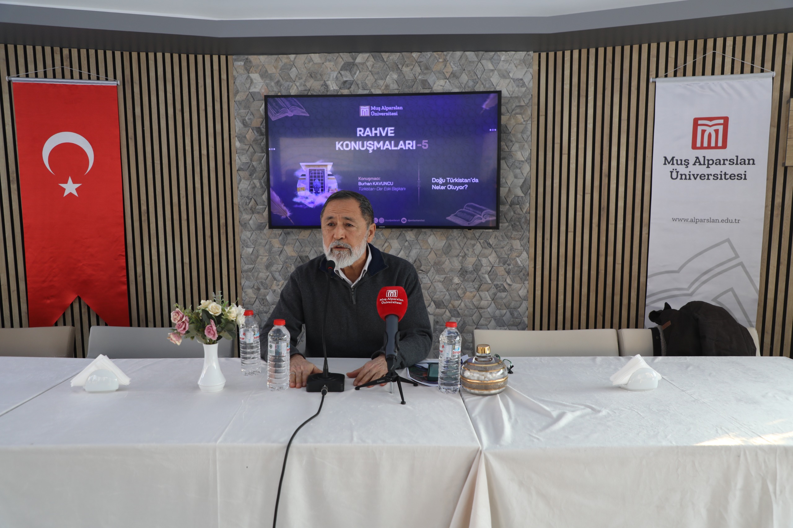 burhan-kavuncu-rahve-konusmalarinda-dogu-turkistani-degerlendirdi-6715