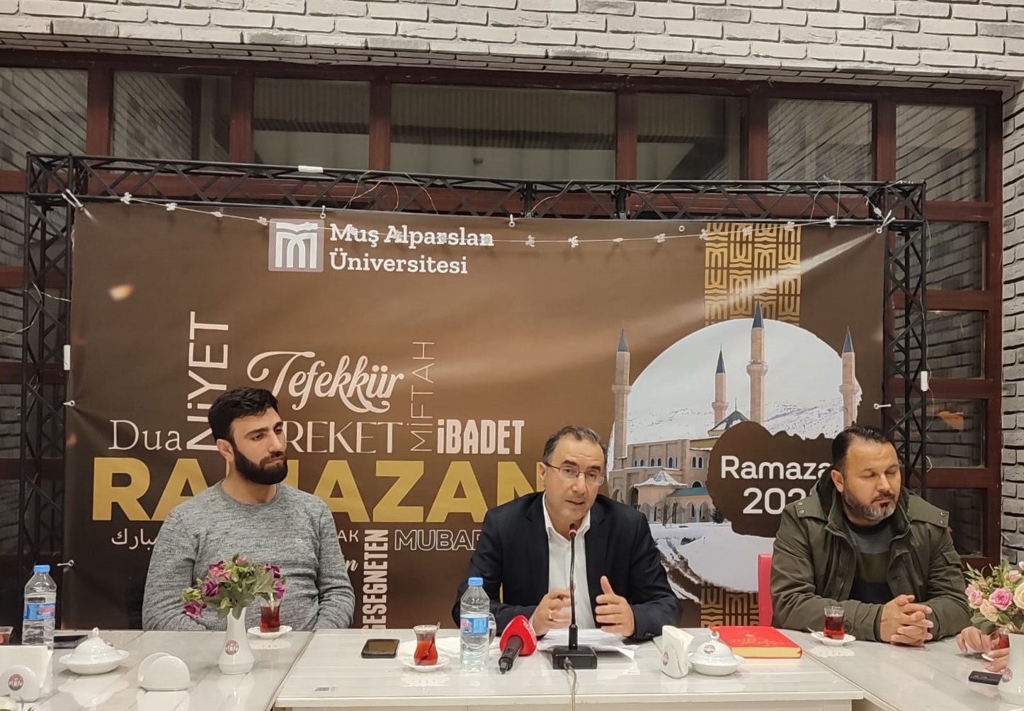 ramazan-konusmalari-14-molla-ahmed-i-cezeride-ask-ve-estetik-6844