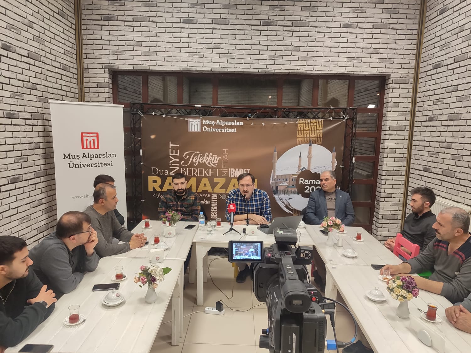 ramazan-konusmalari-16-seyh-galibin-aynasinda-askin-yolculuklari-6848