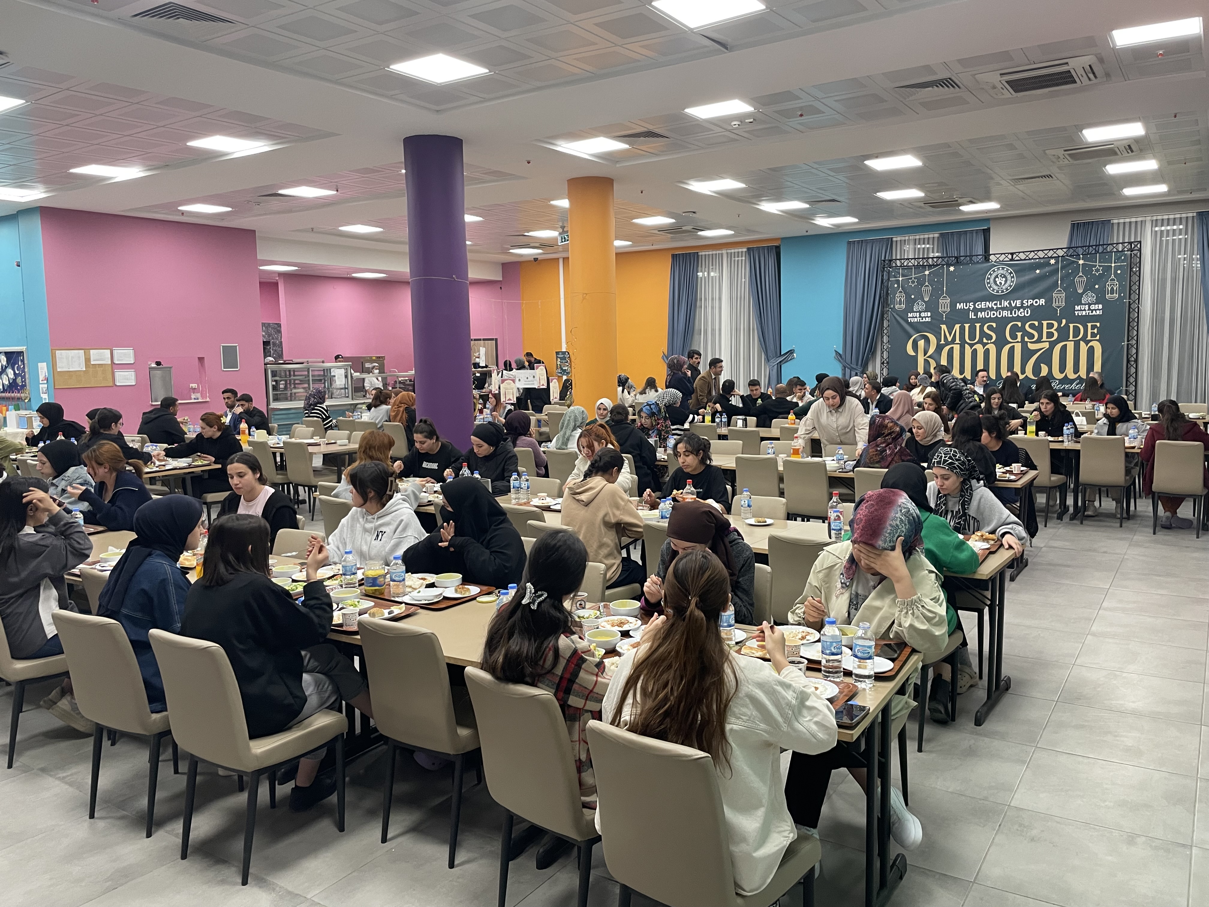 rektorumuz-malazgirtte-duzenlenen-ramazan-programina-katildi-6955