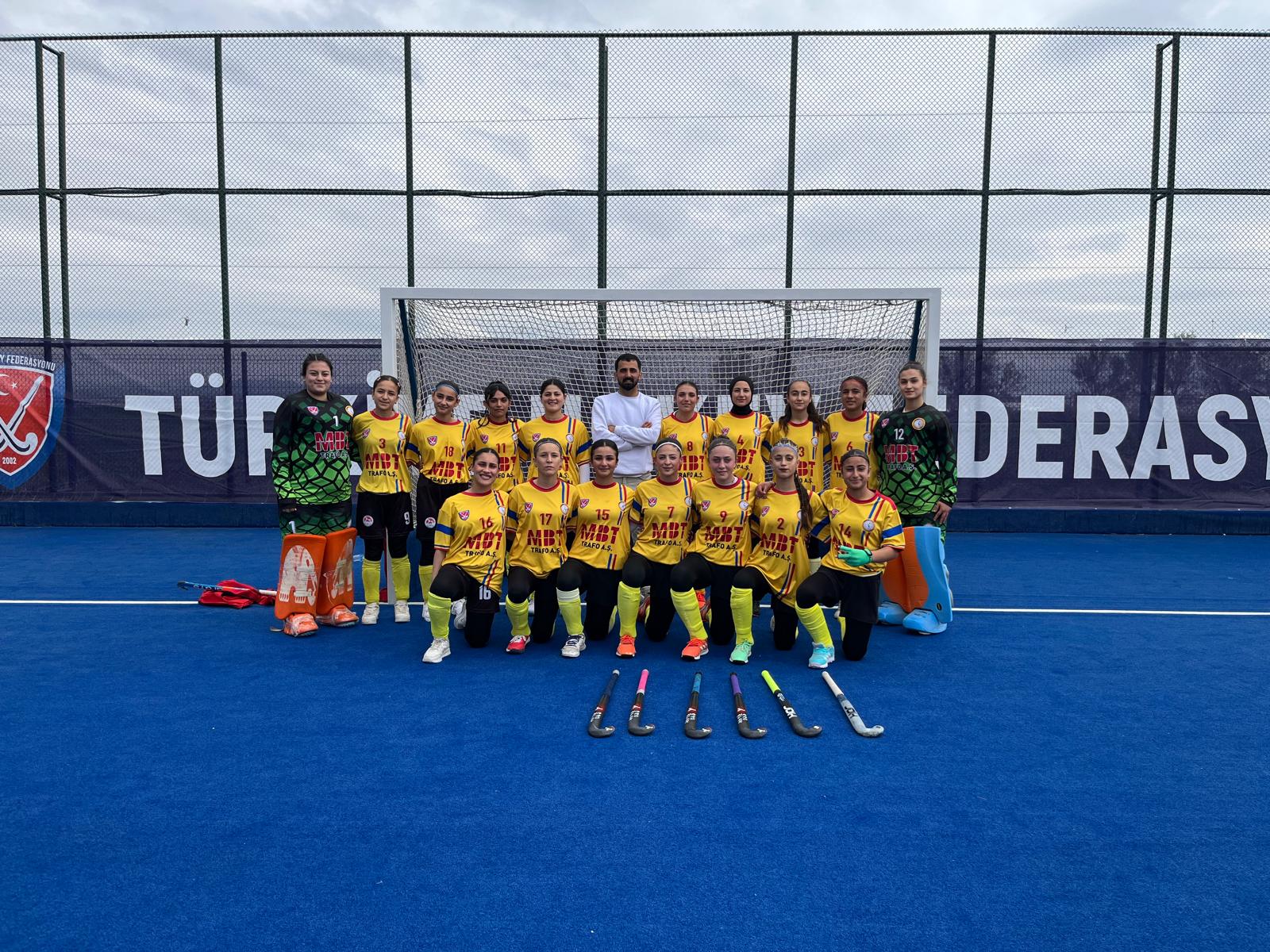 spor-bilimleri-fakultemizden-tarihi-basari-6973