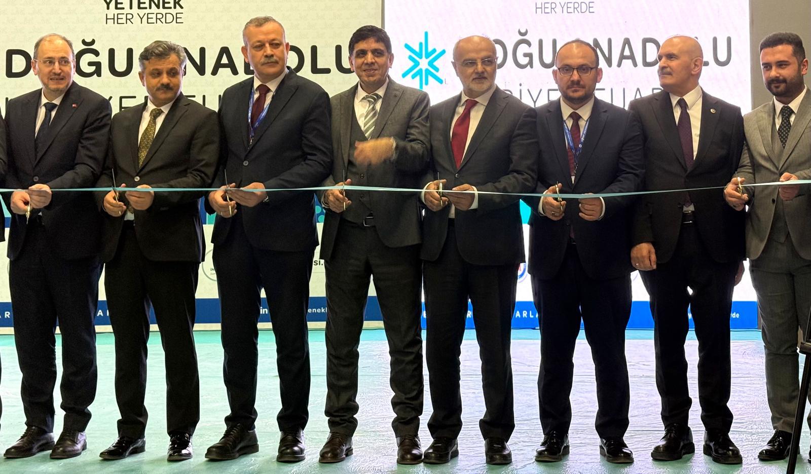 rektorumuz-prof-dr-mustafa-alican-dakaf25-acilis-programina-katildi-7008