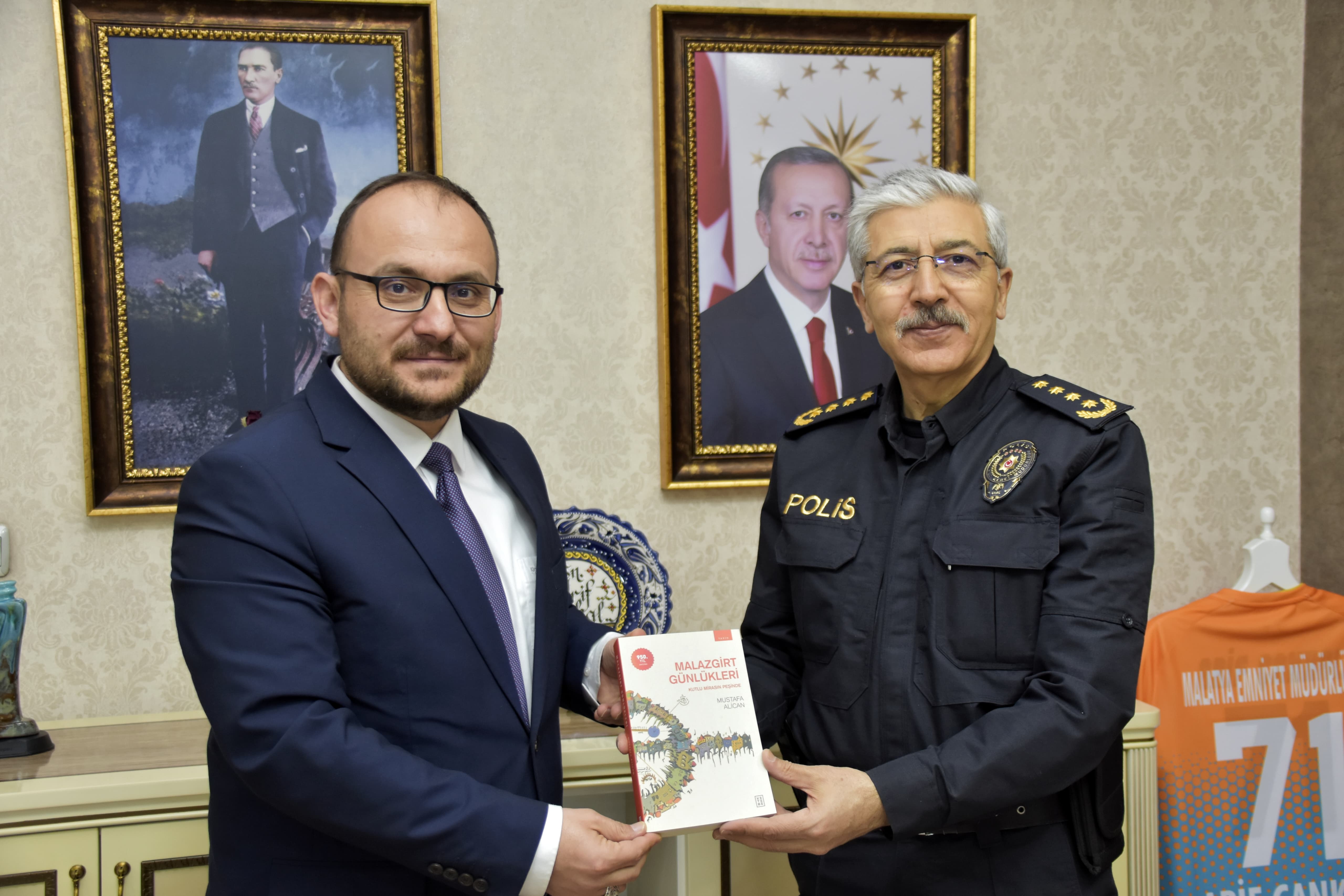 rektorumuzden-malatya-il-emniyet-muduru-arif-cankala-ziyaret-7047