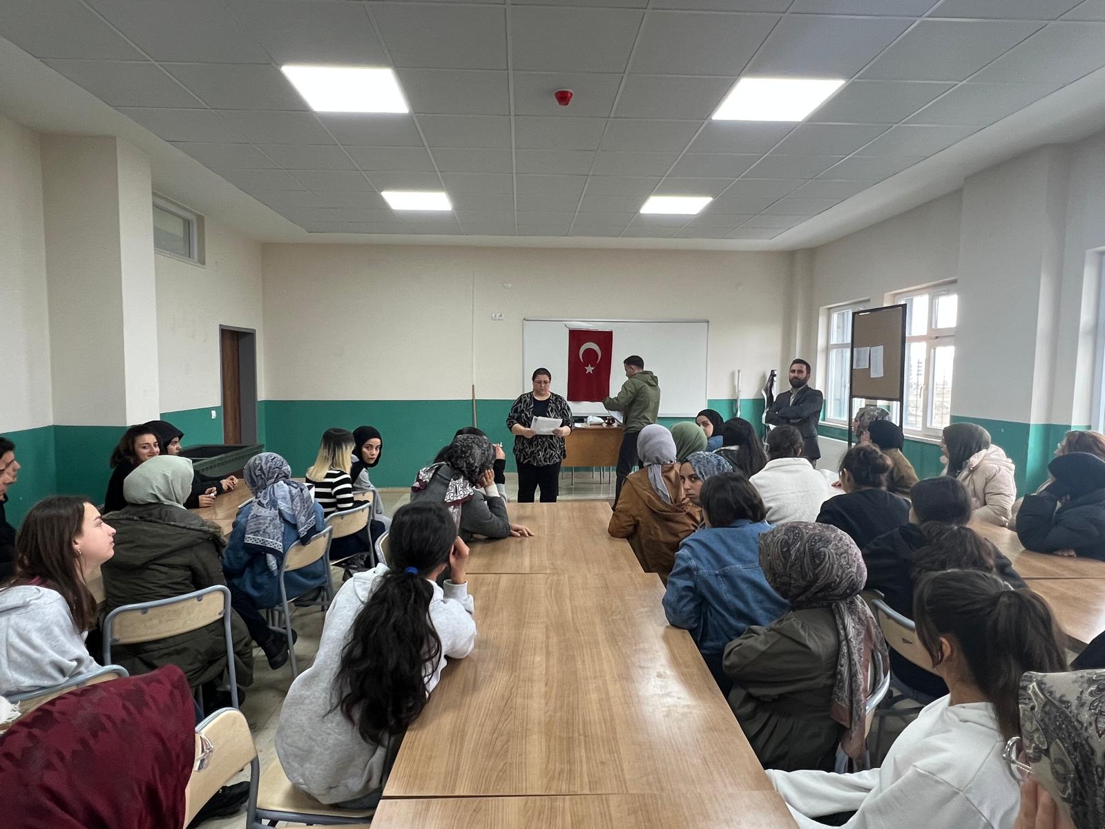 prof-dr-fuat-sezgin-anadolu-lisesinde-kariyer-planlama-ve-basari-etkinligi-7061